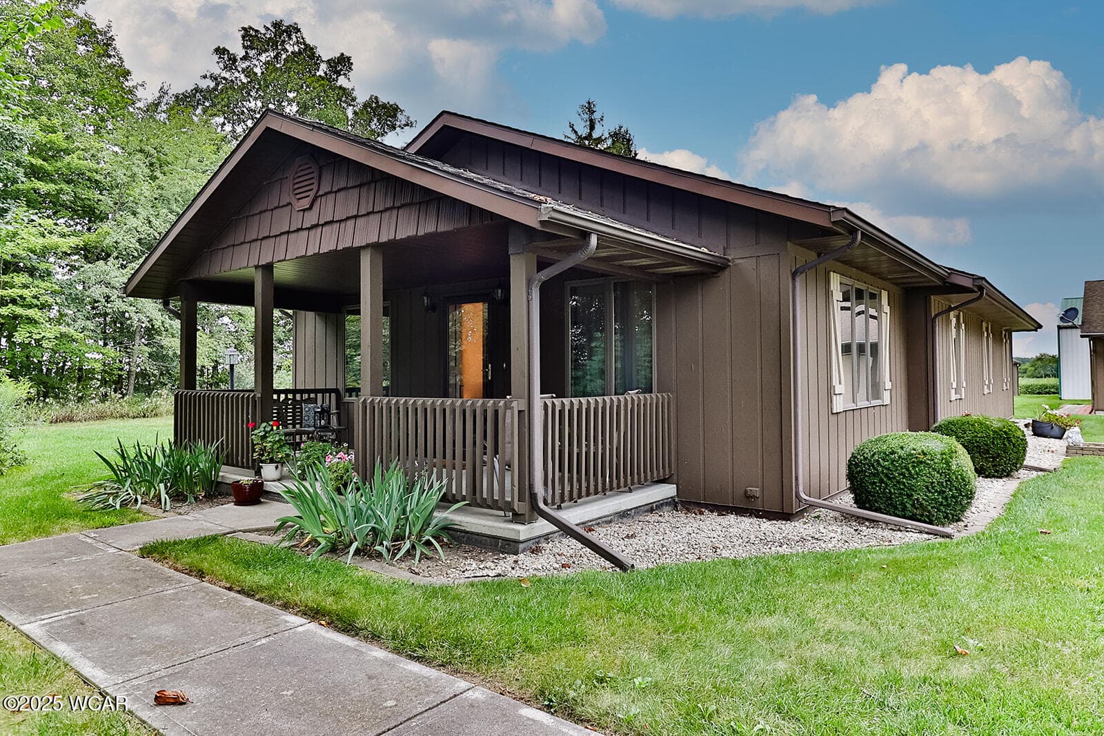 21015 Fairmount photo 3