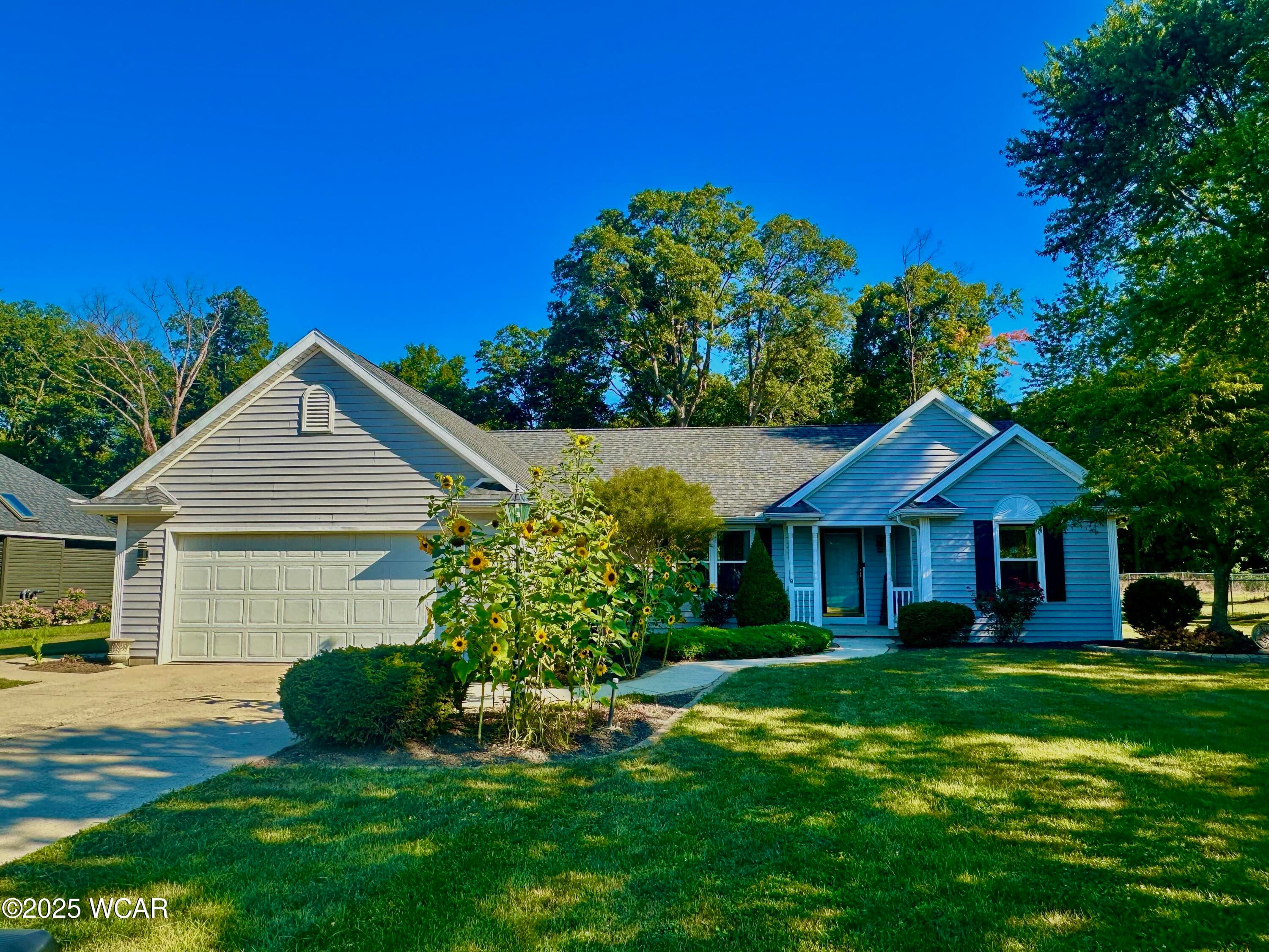 4510 Meadow View photo 2