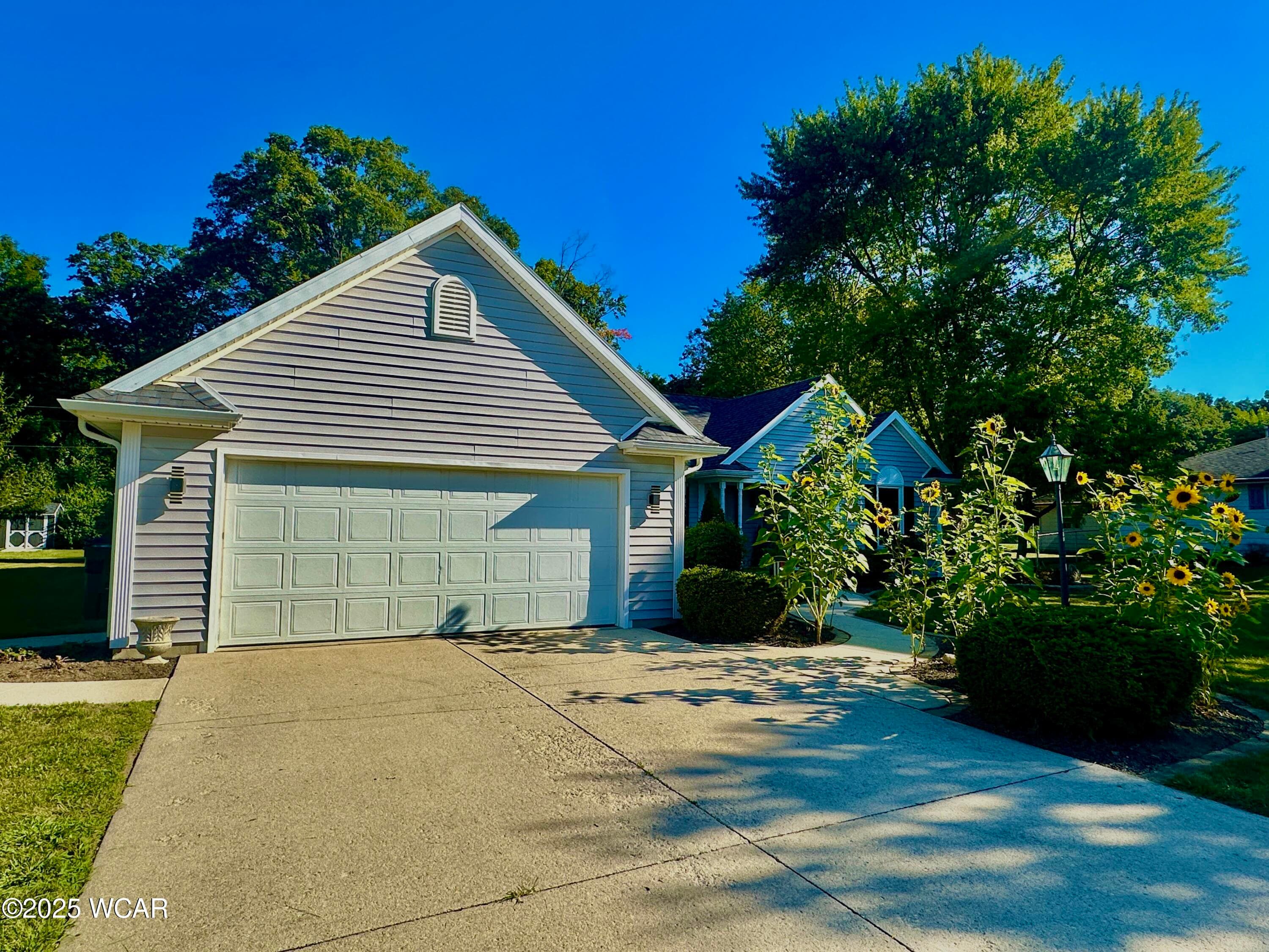 4510 Meadow View photo 3