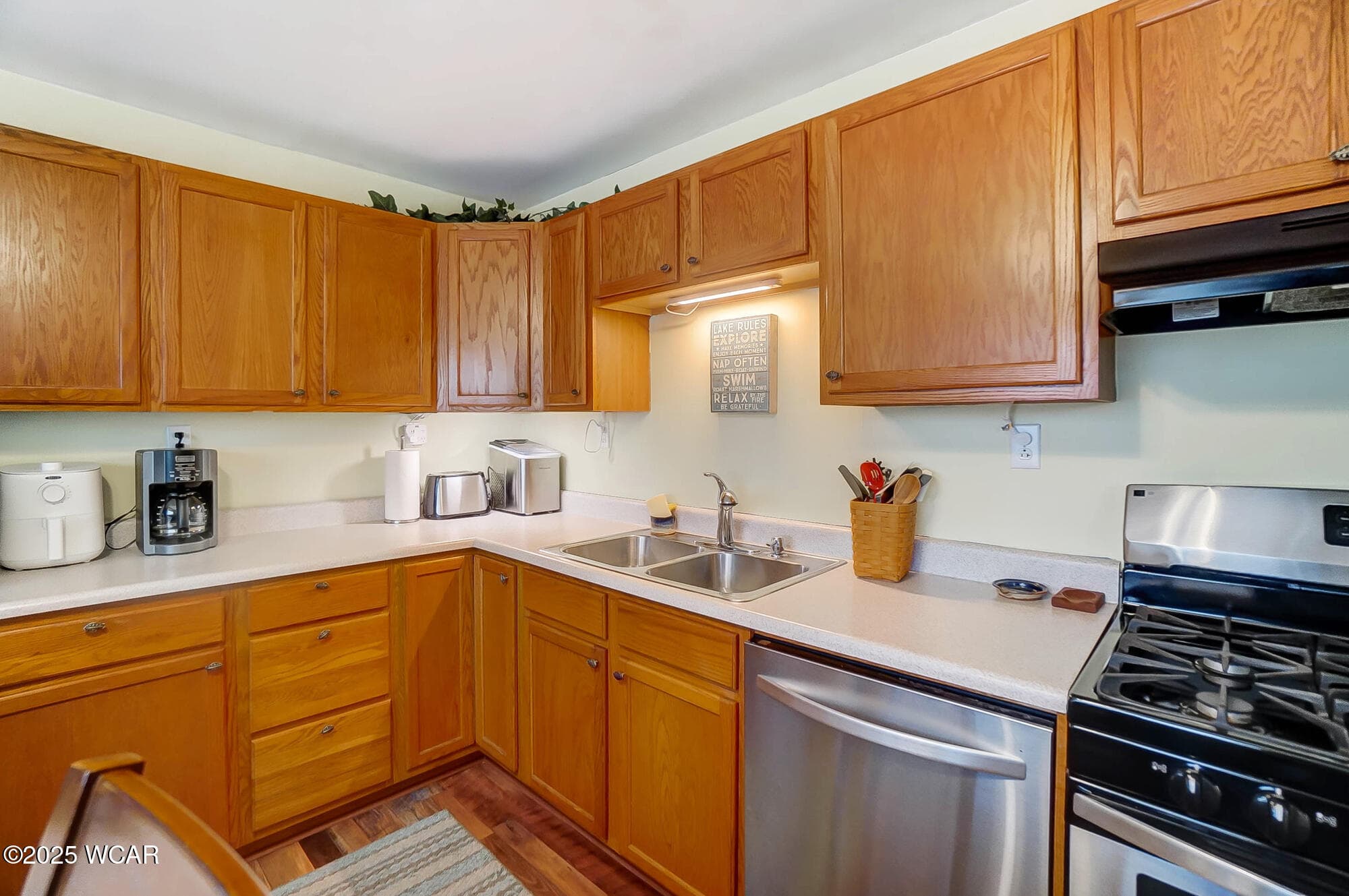 351 Prater photo 4