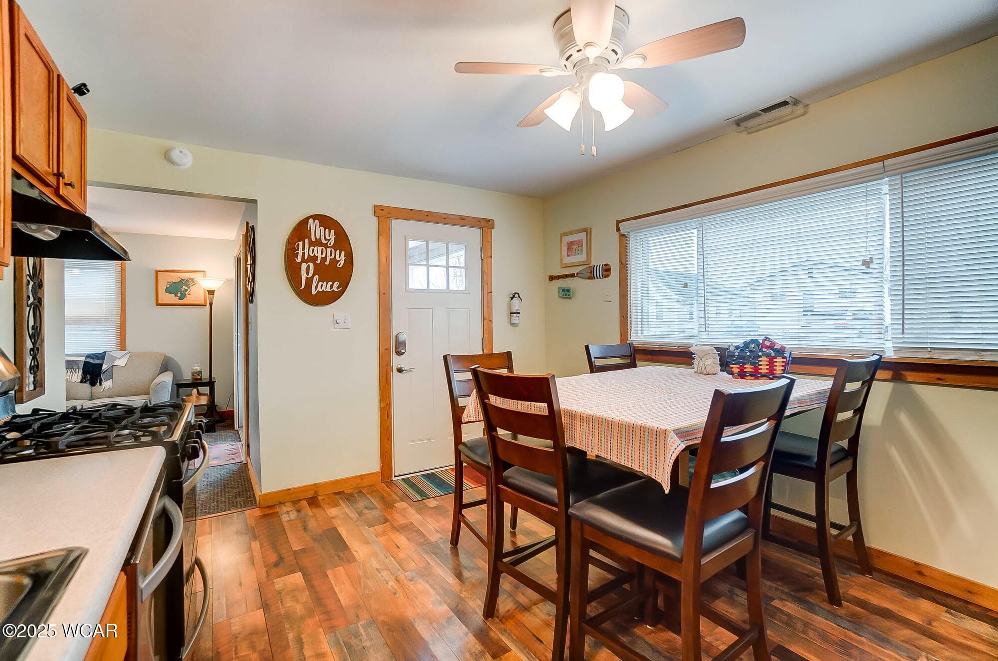 351 Prater photo 5