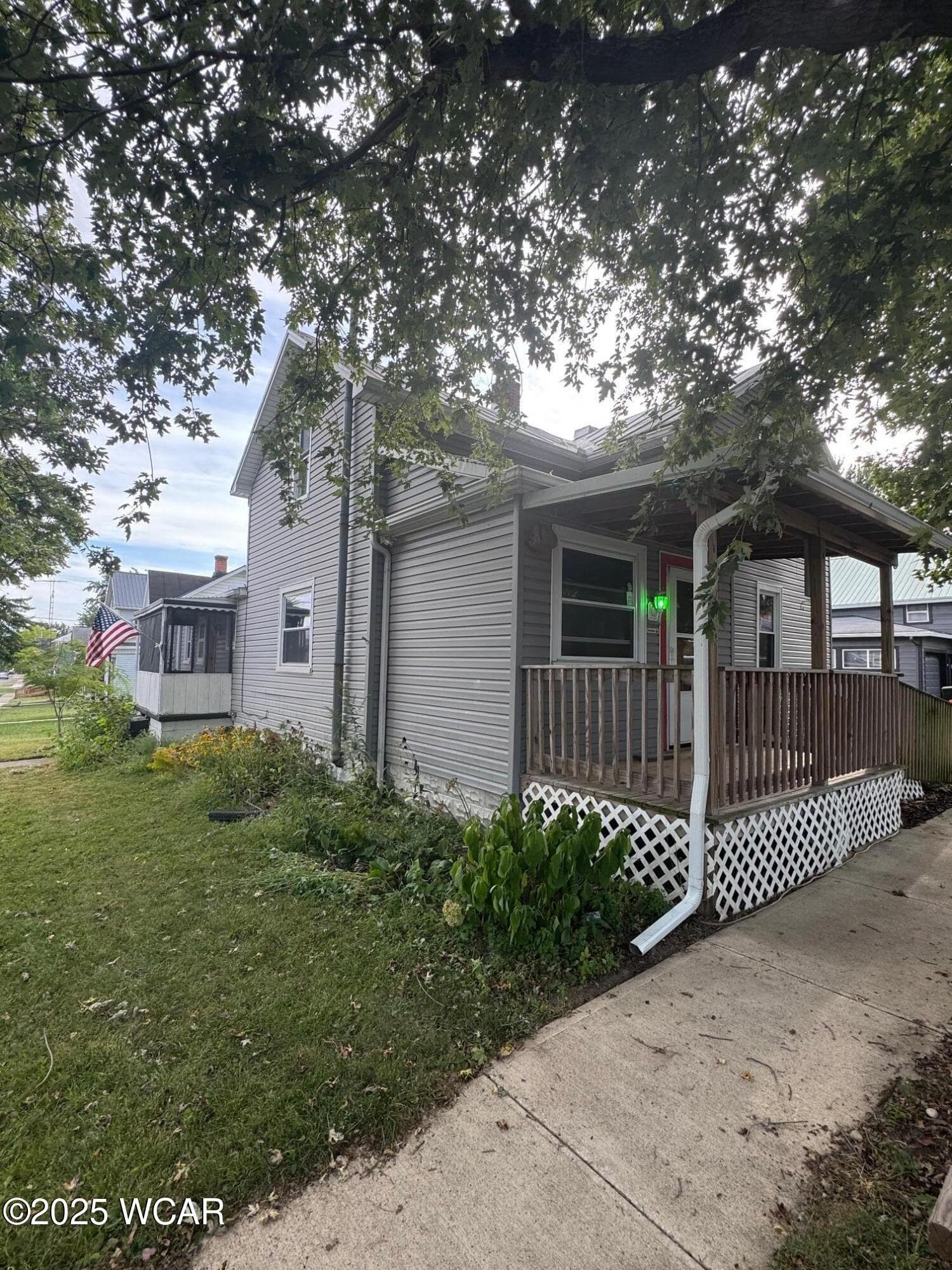 324 North photo 5