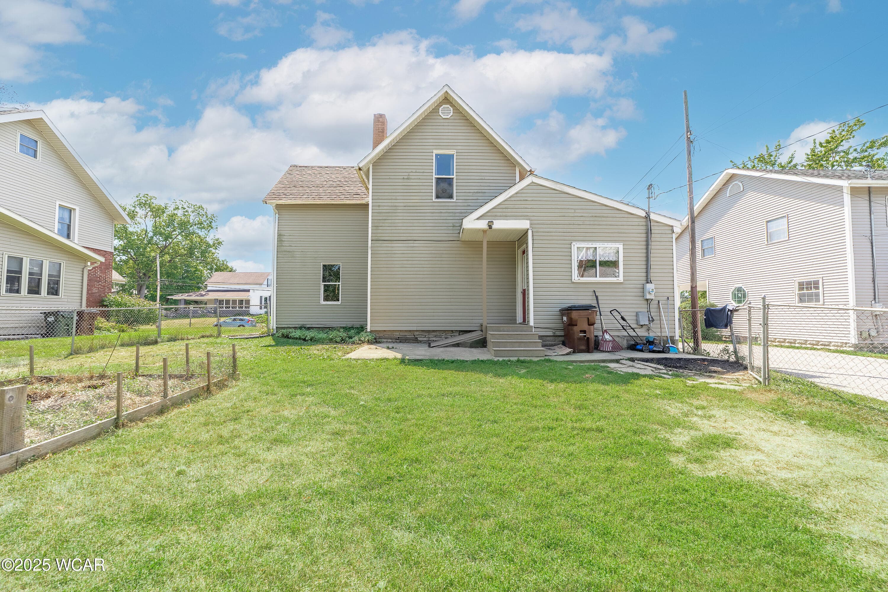 222 Grove photo 4