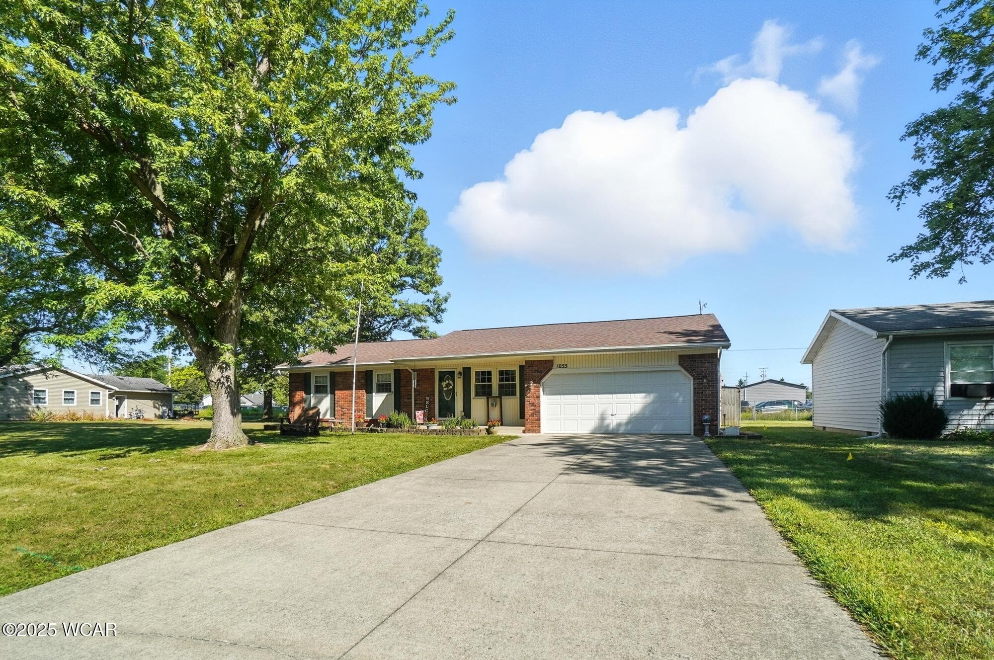 1055 Westchester photo 3