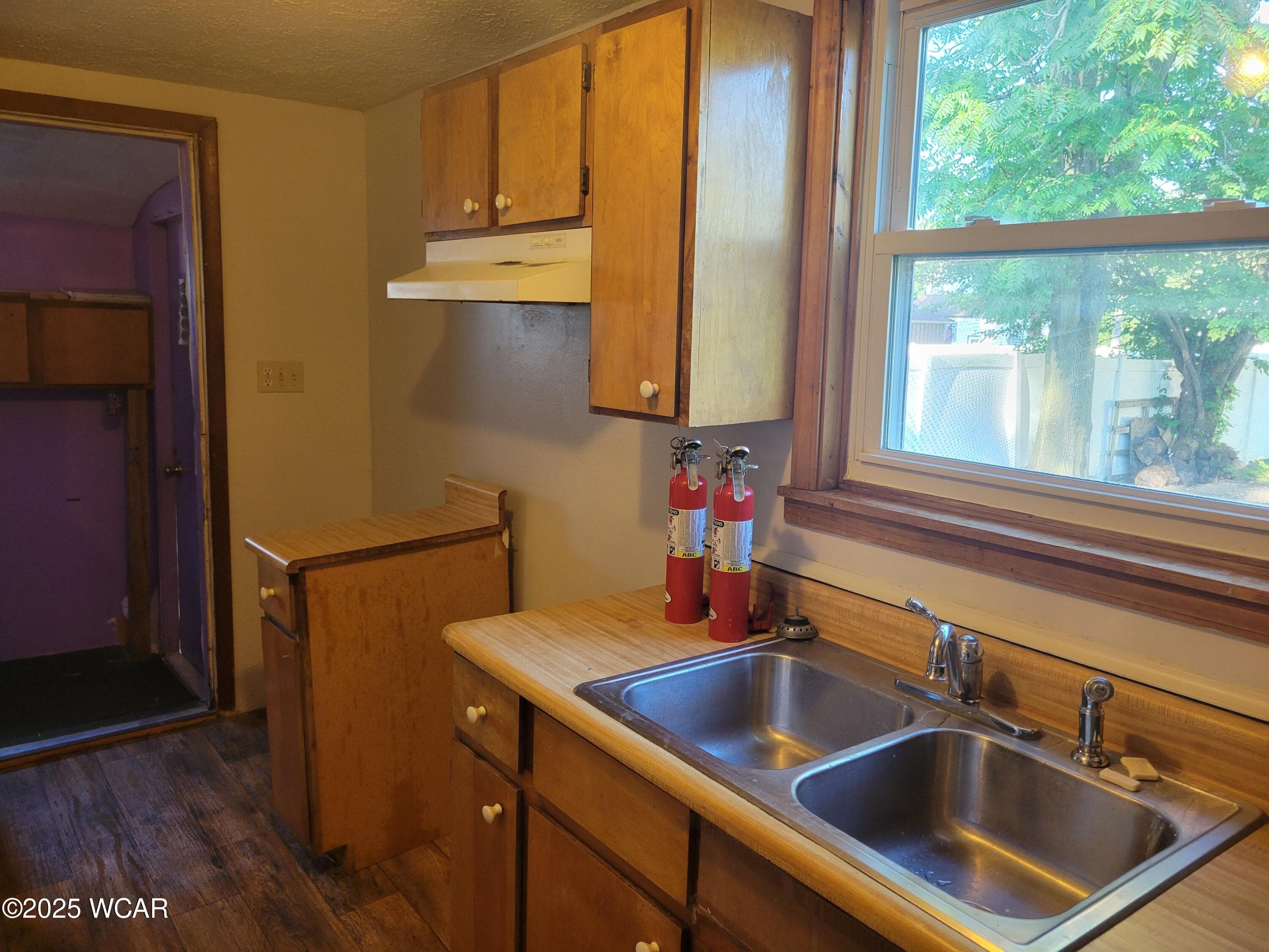 416 Cherry photo 2