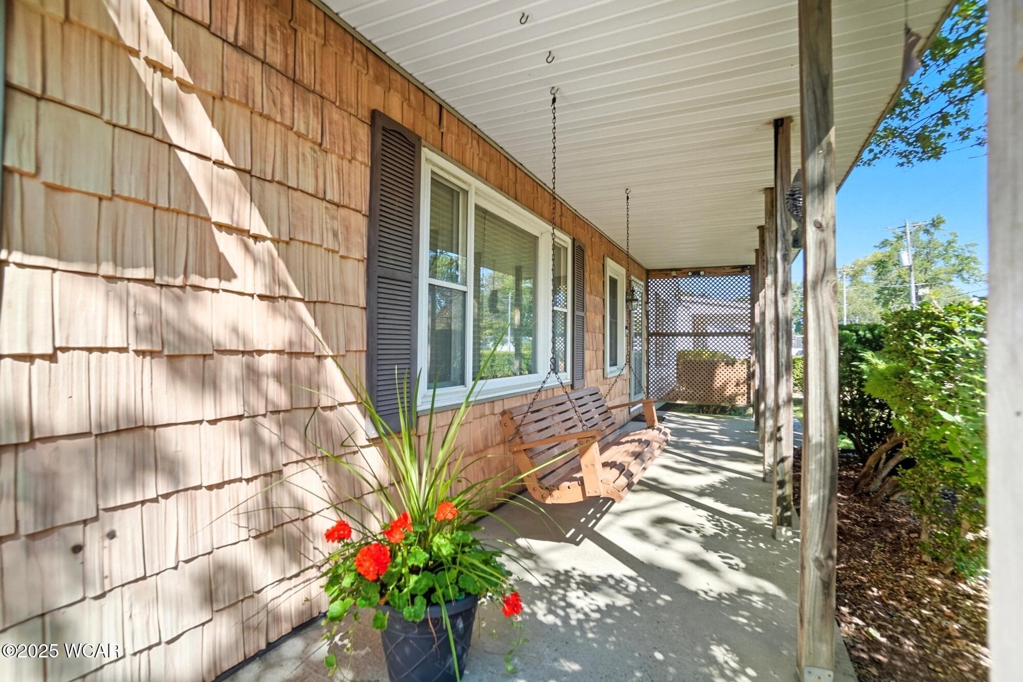 422 Roberts photo 5