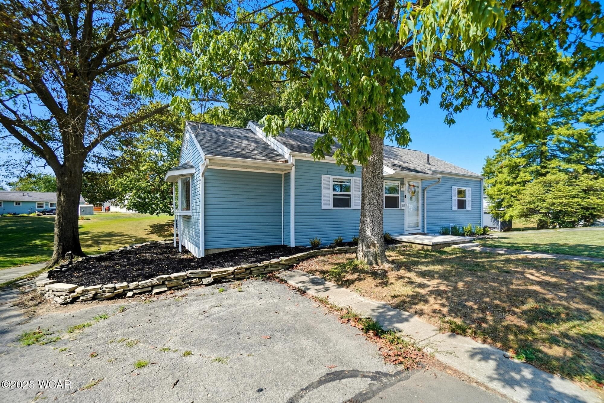 855 Spruce photo 3