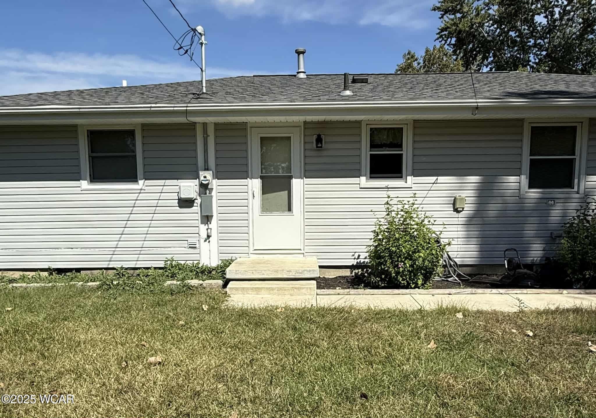 1420 Southwood photo 2