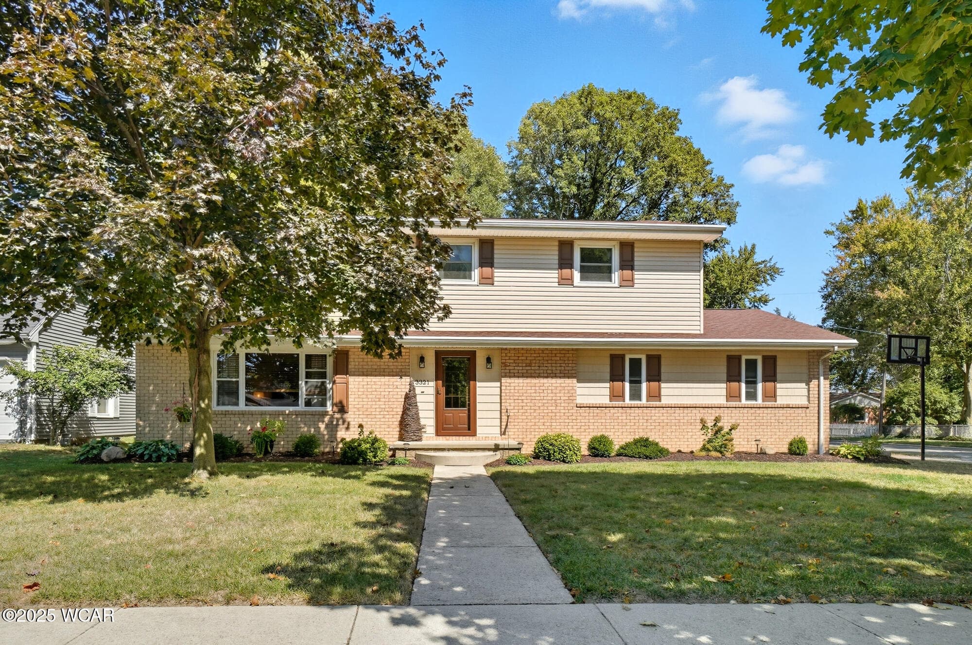 3321 Norcrest