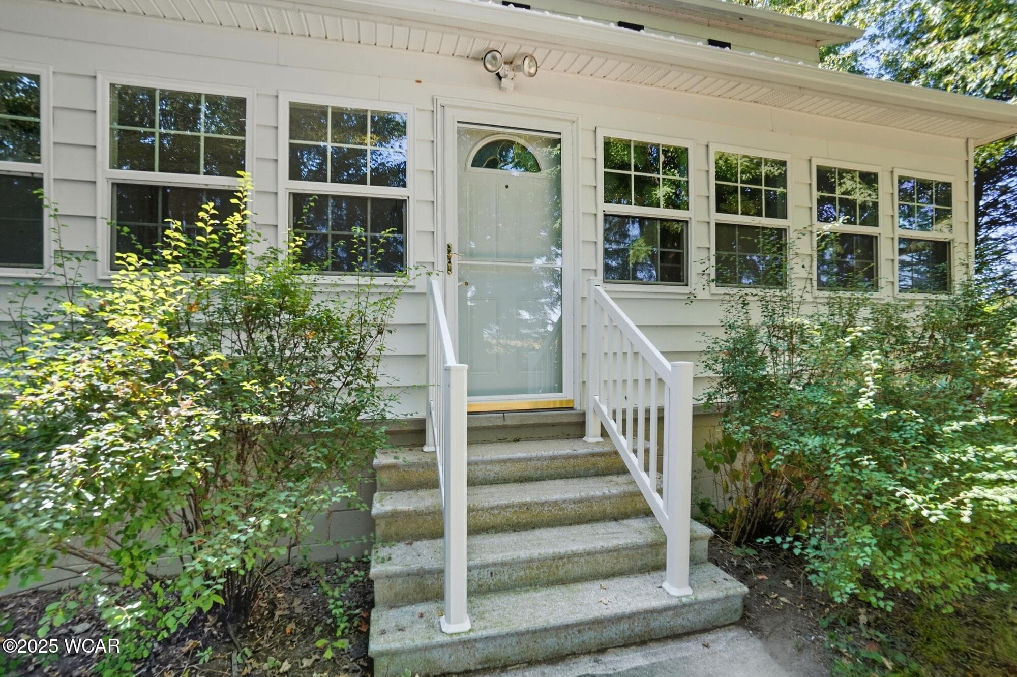 2525 Lincoln photo 4