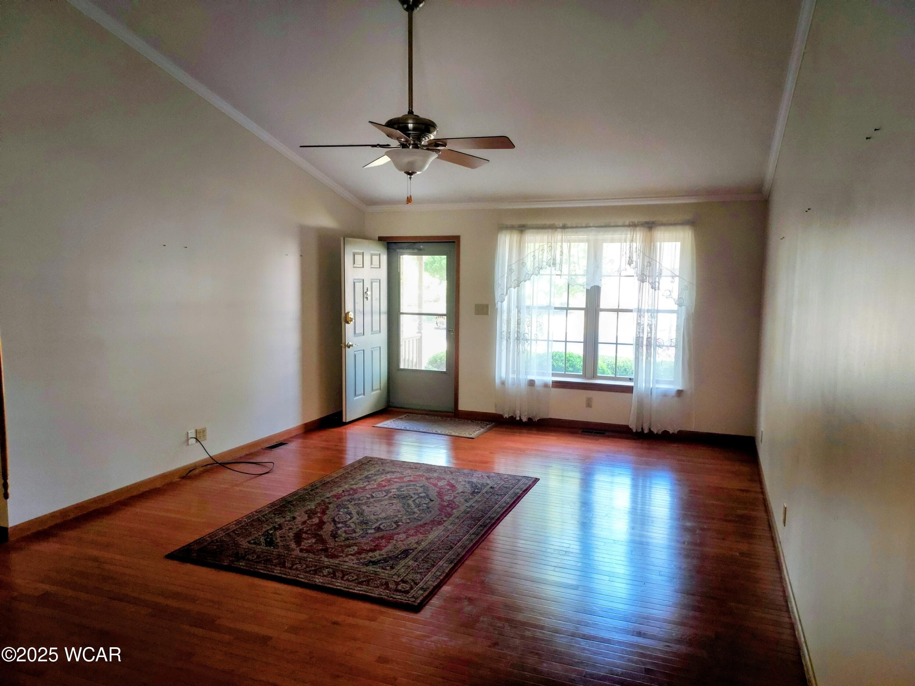 302 Willow Bend Drive photo 2