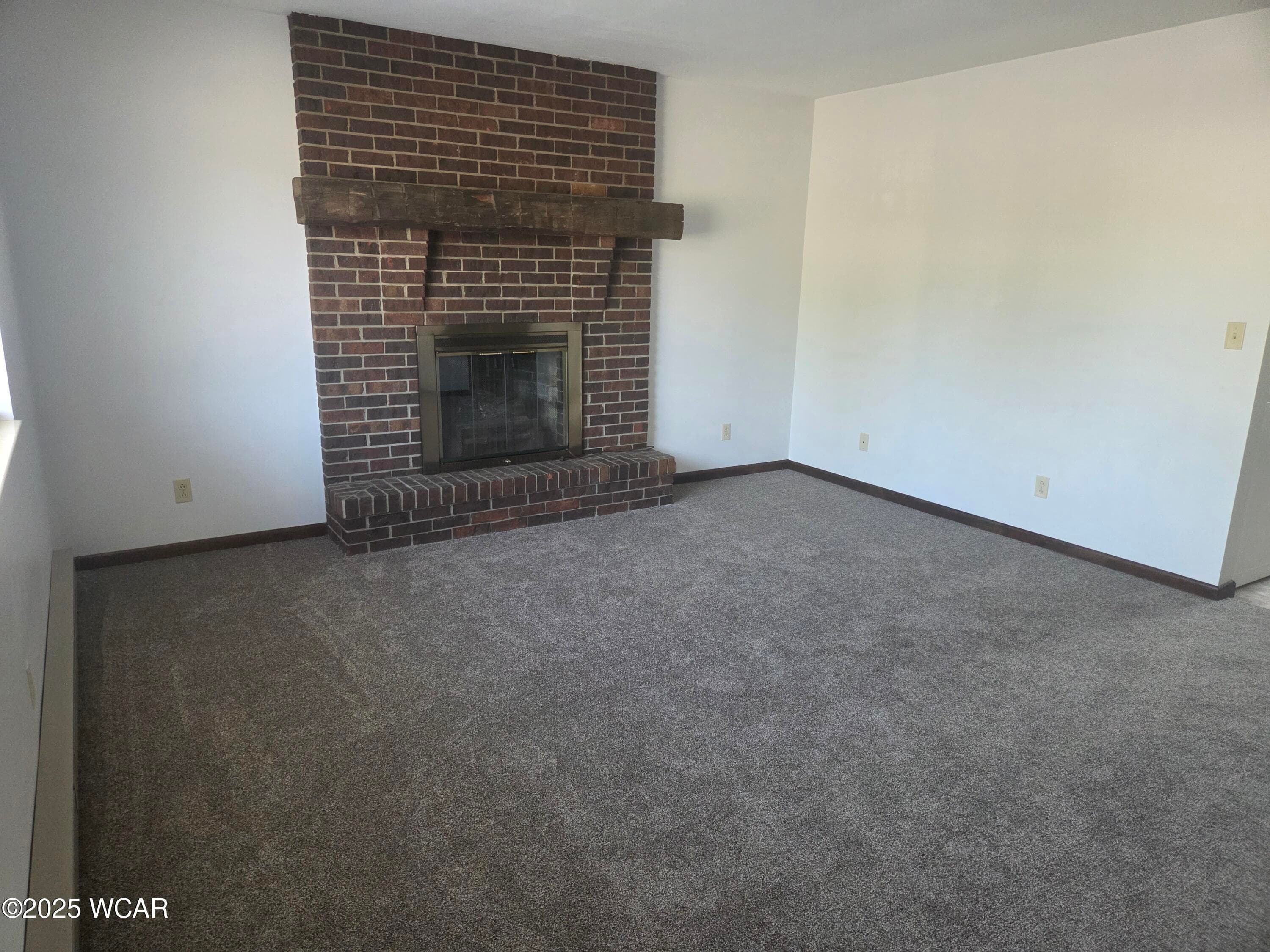 385 Northern photo 2