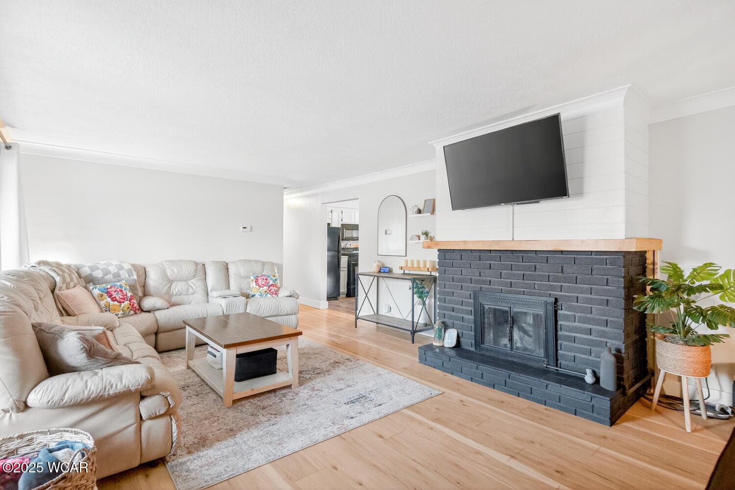 205 Jacobs photo 3