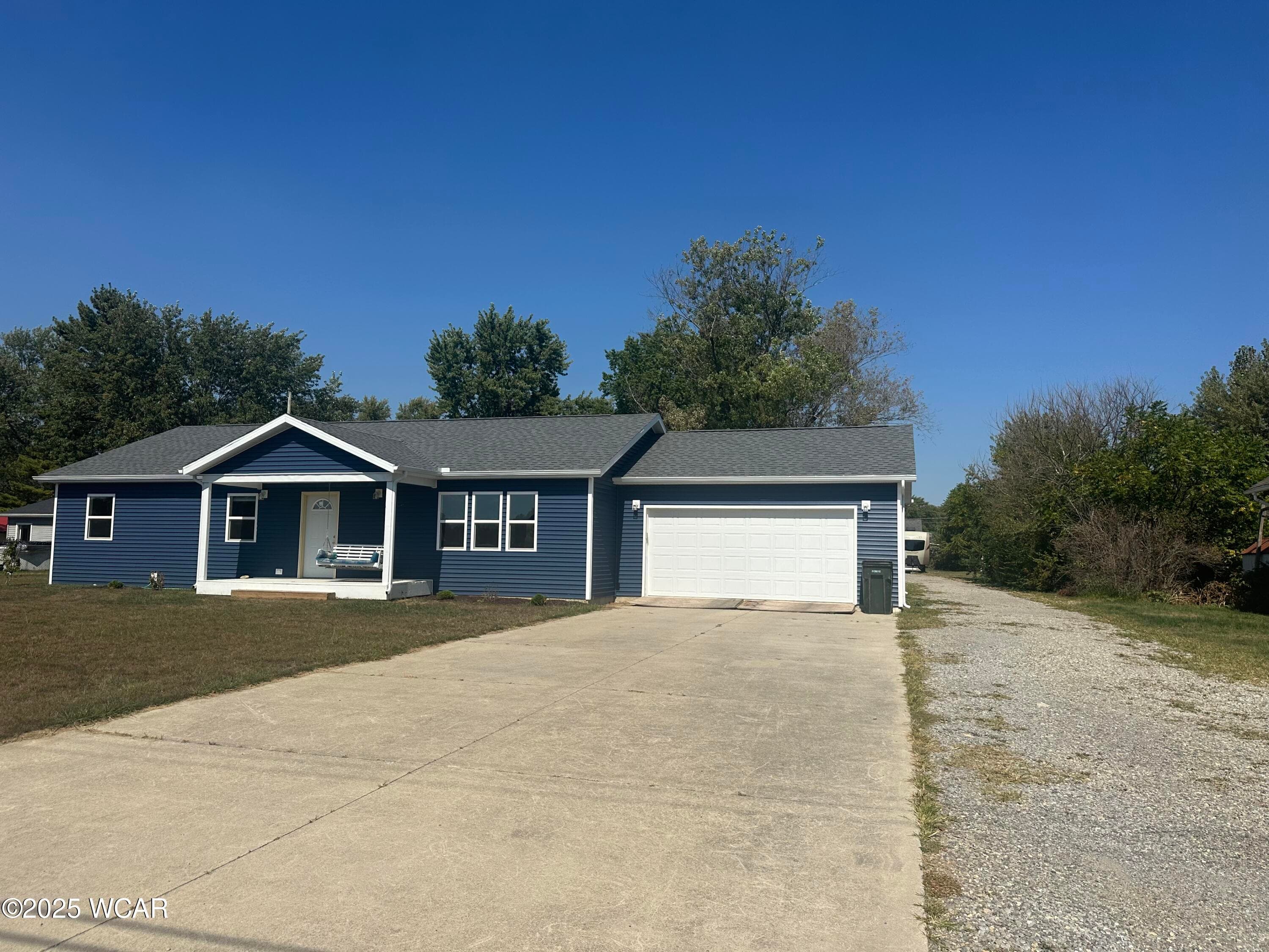 2418 Adgate photo 2