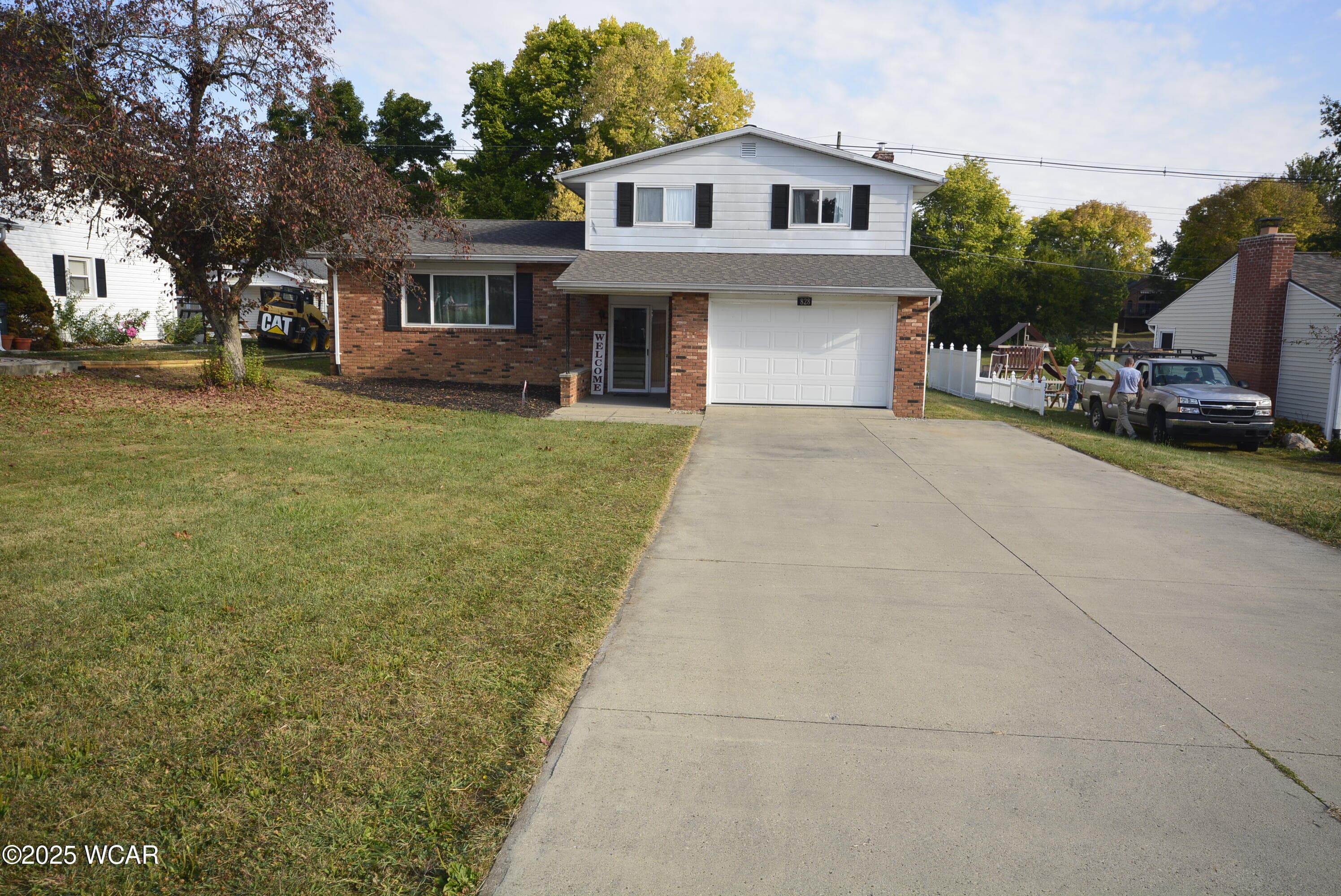 828 Circle photo 3