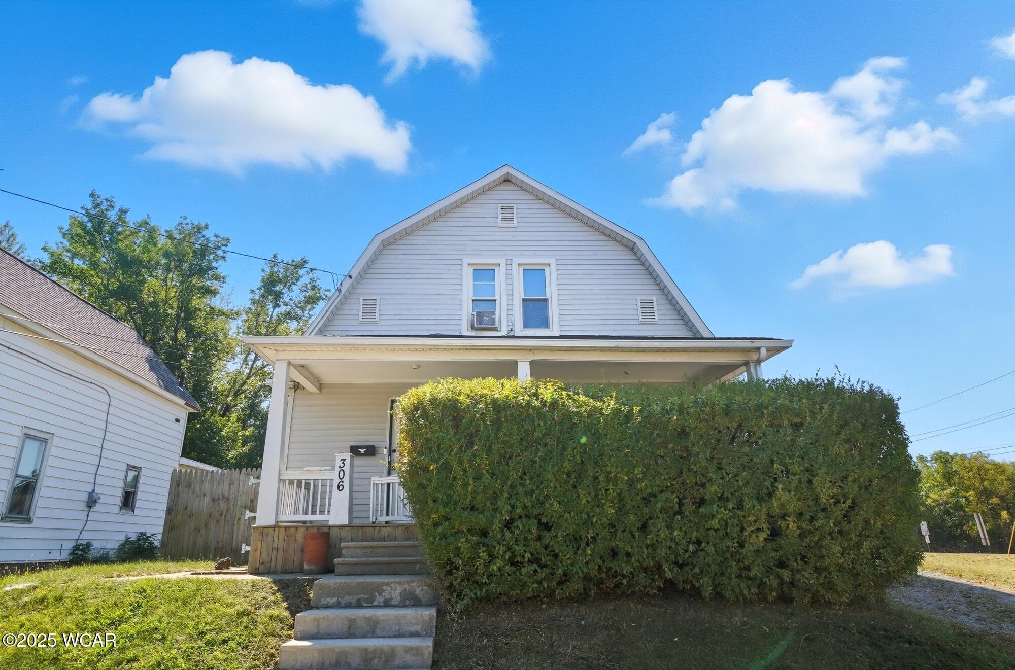 306 Vine