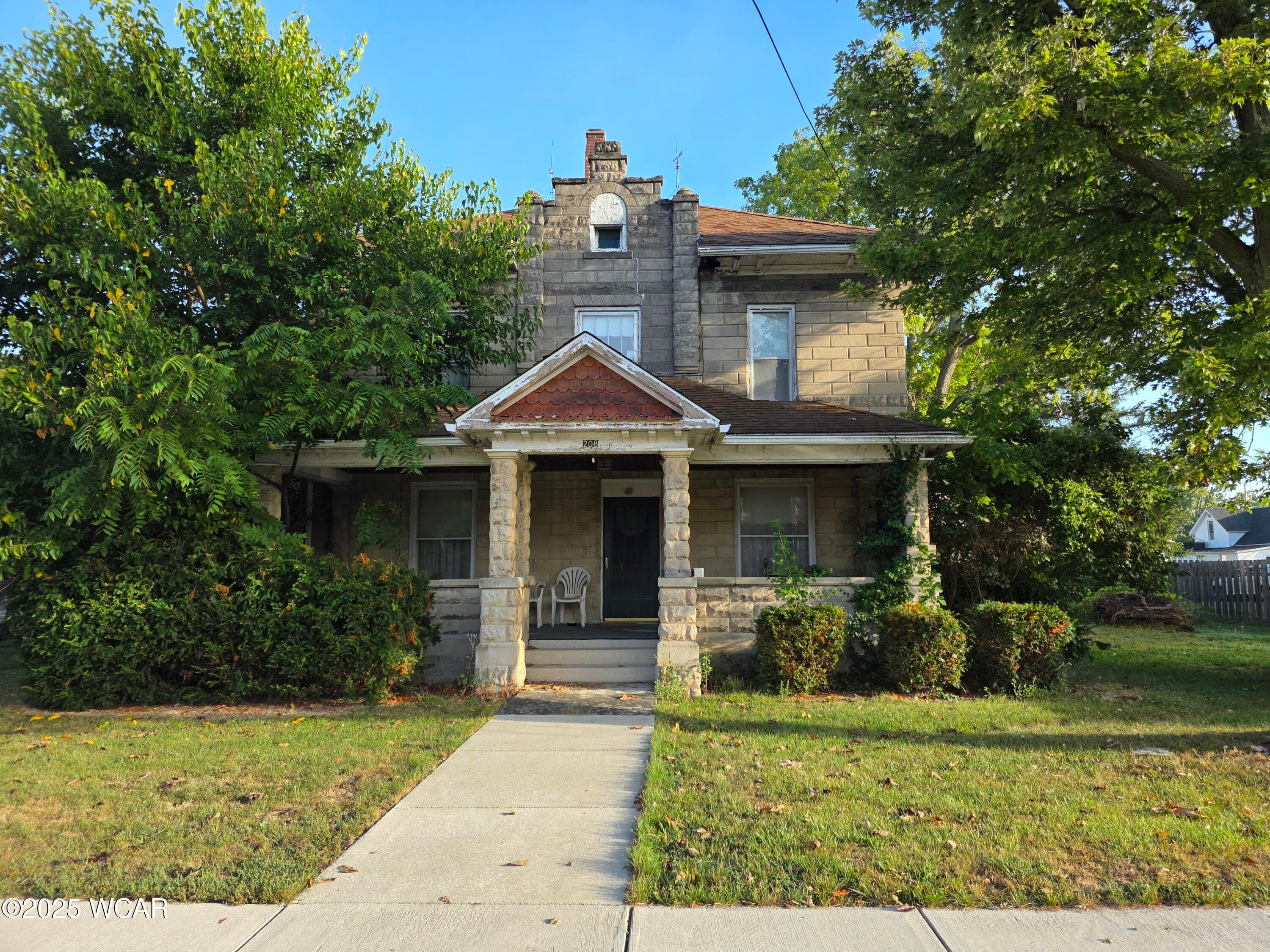 208 Tully