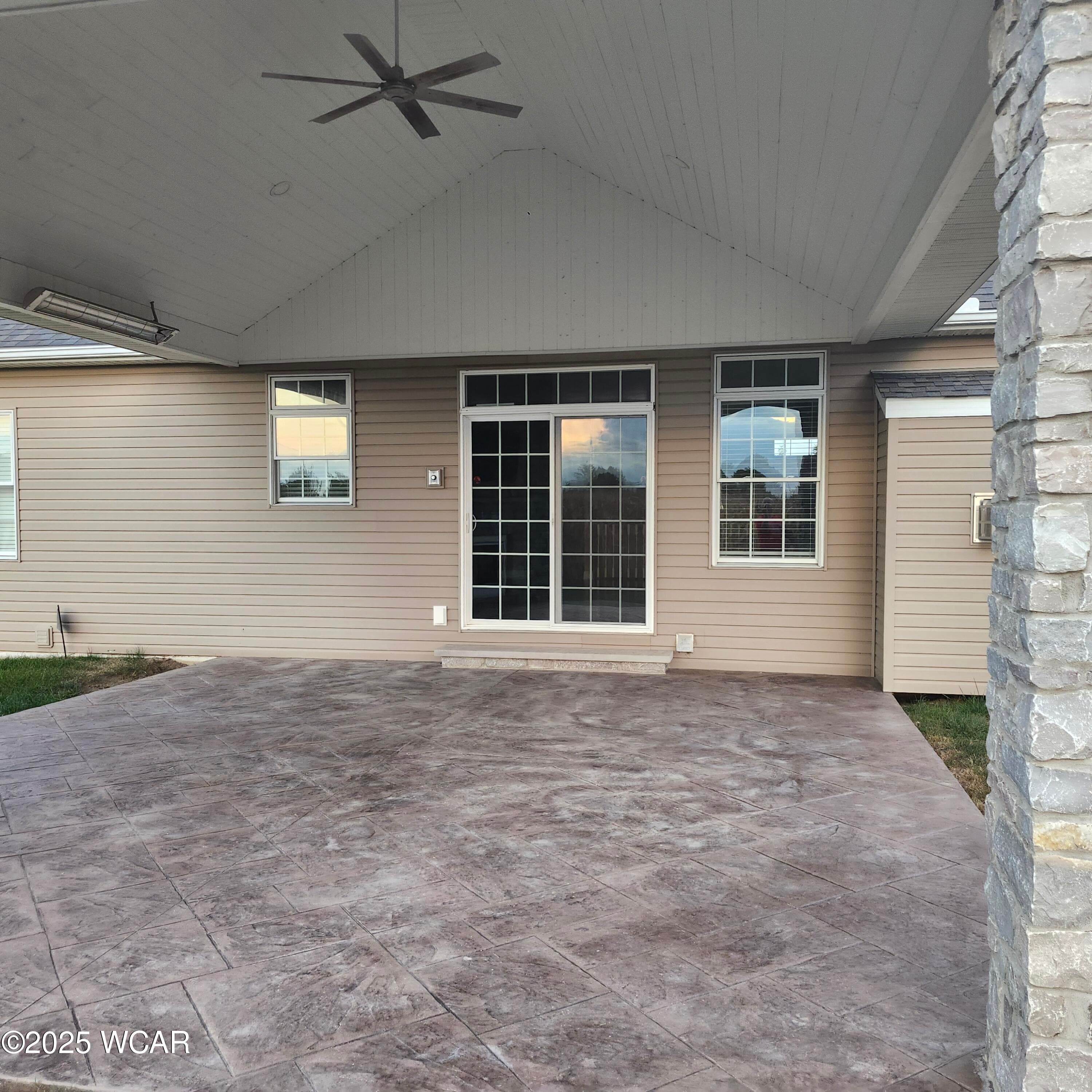113 DOUGLAS DRIVE photo 4