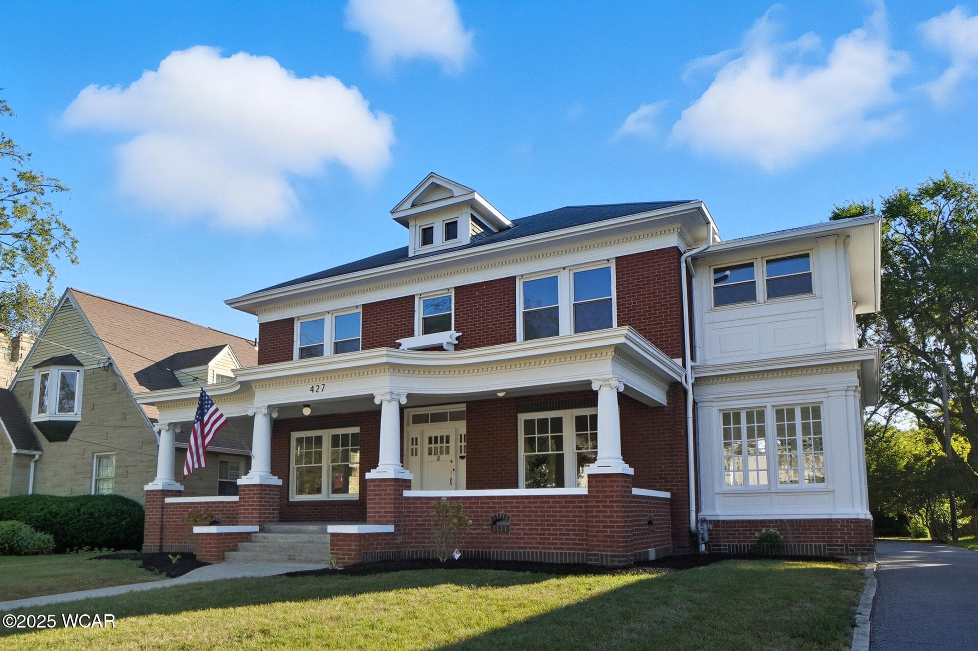427 Kenilworth photo 2