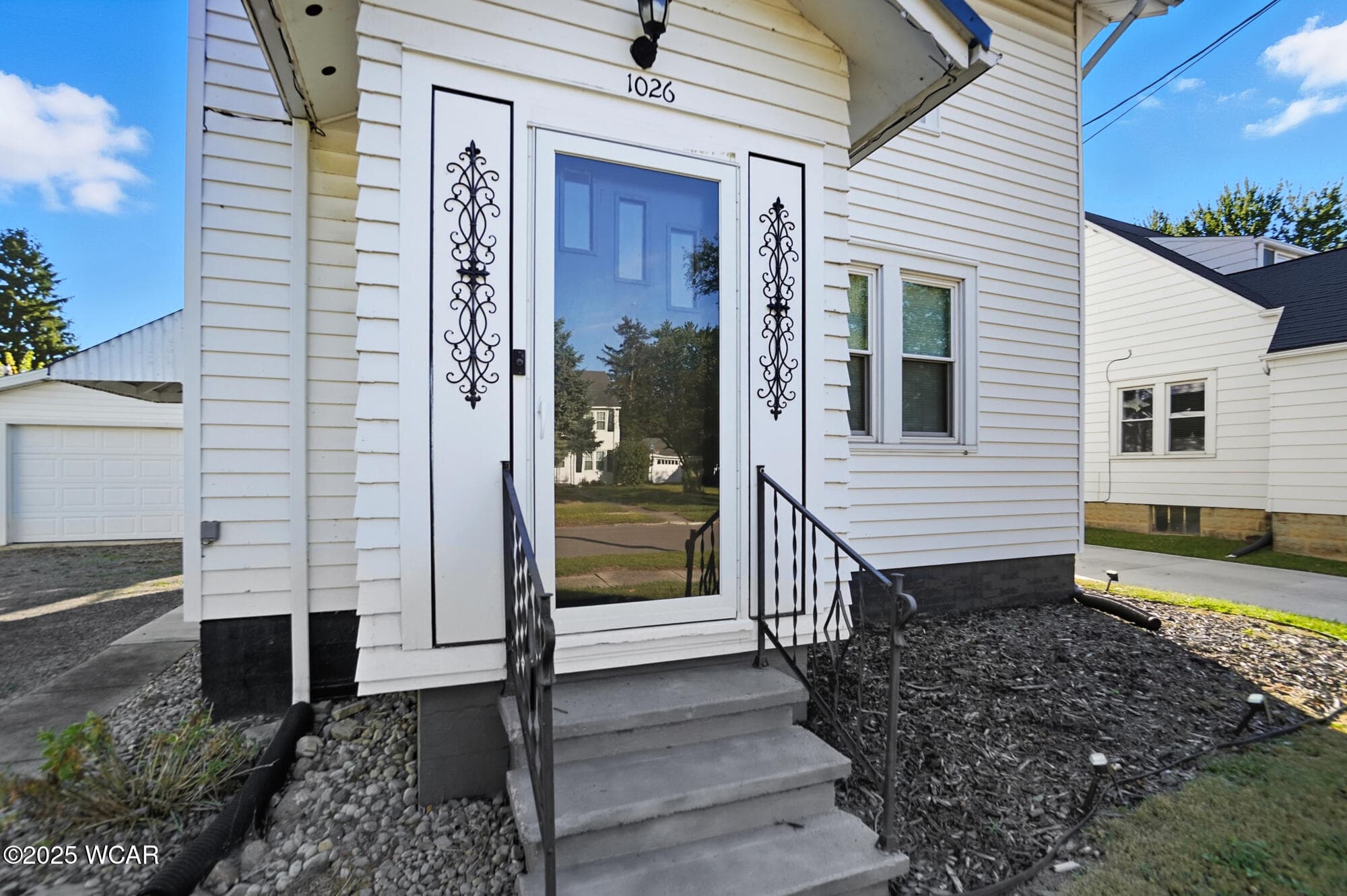 1026 Elm photo 4