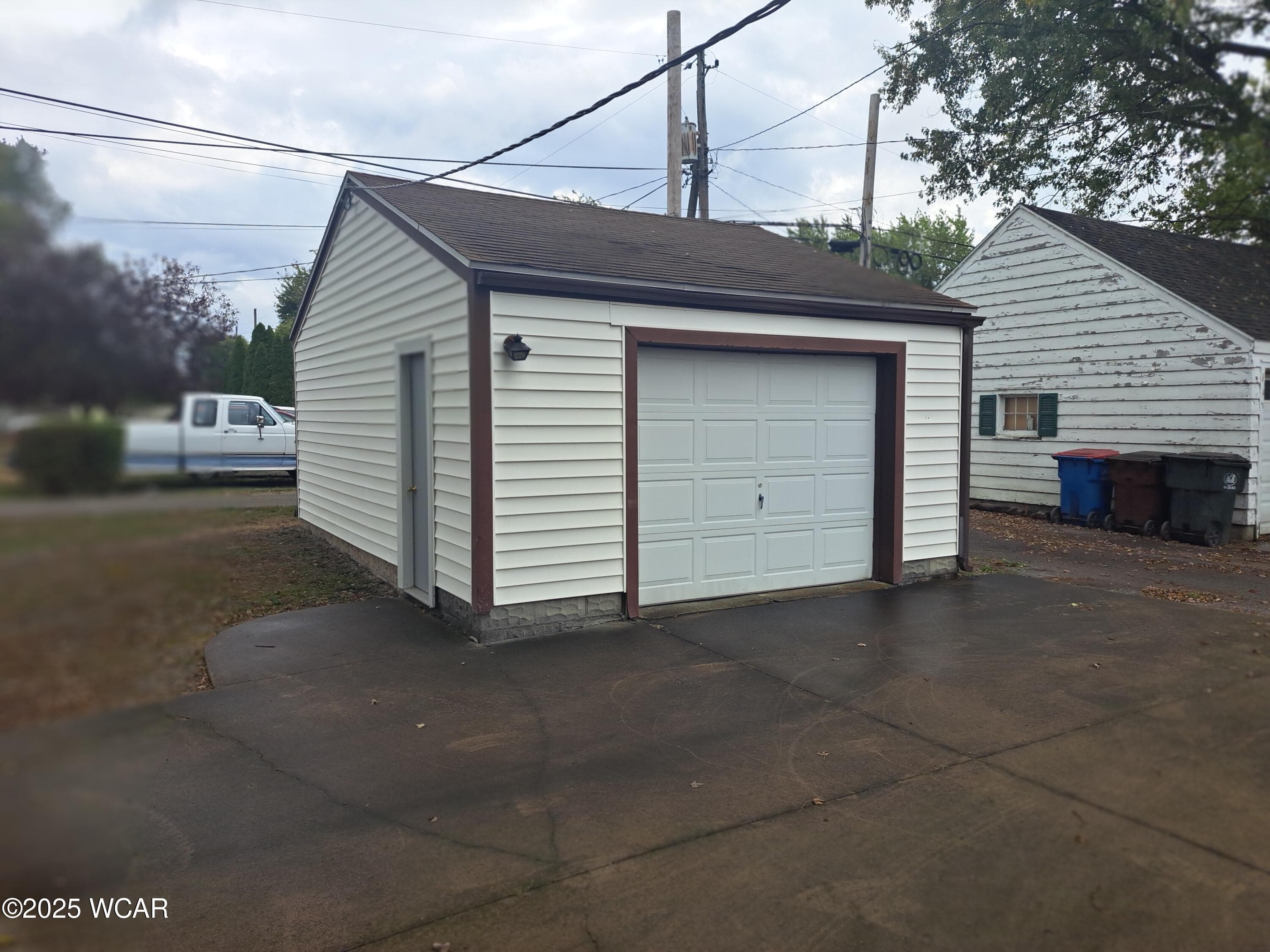 310 Pierce photo 2