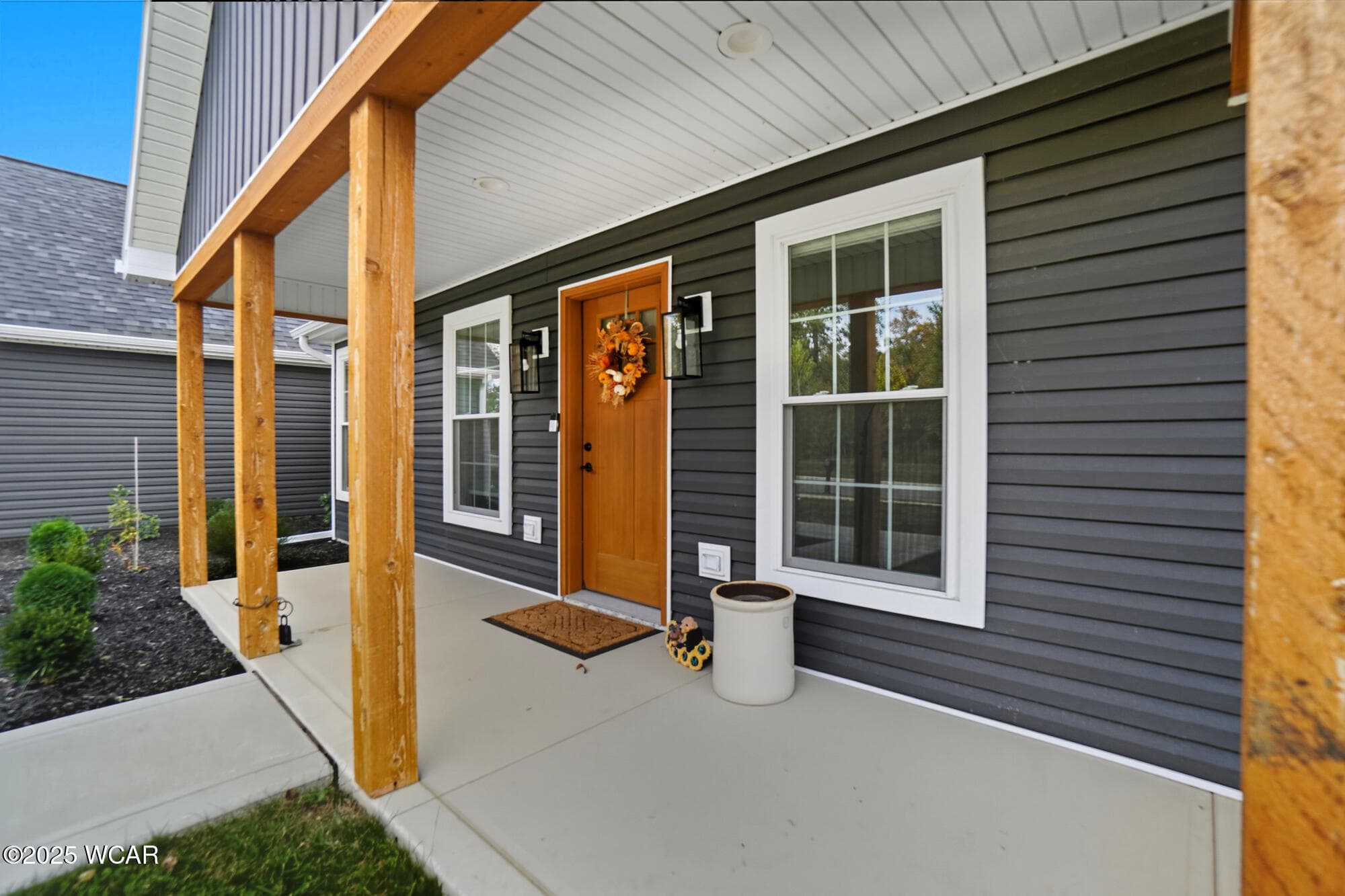 3637 Comanche photo 2