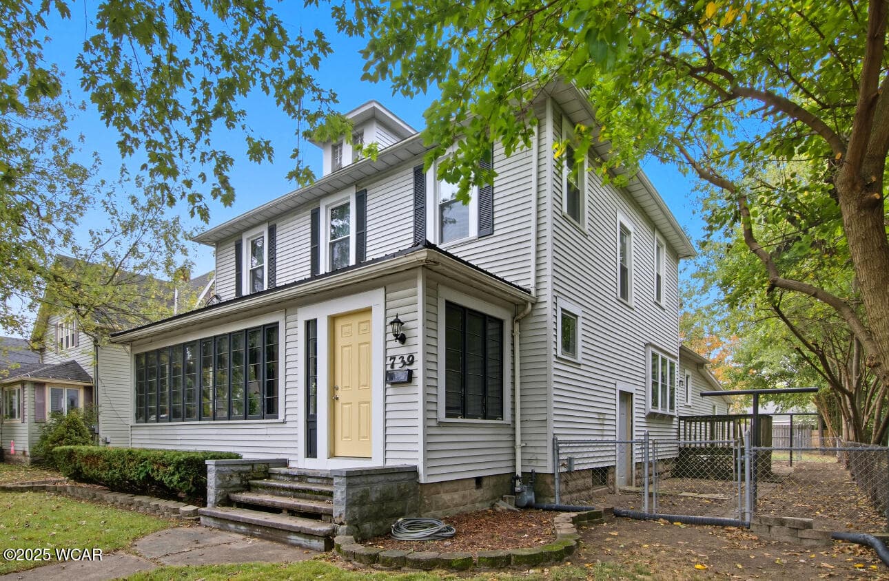739 Washington
