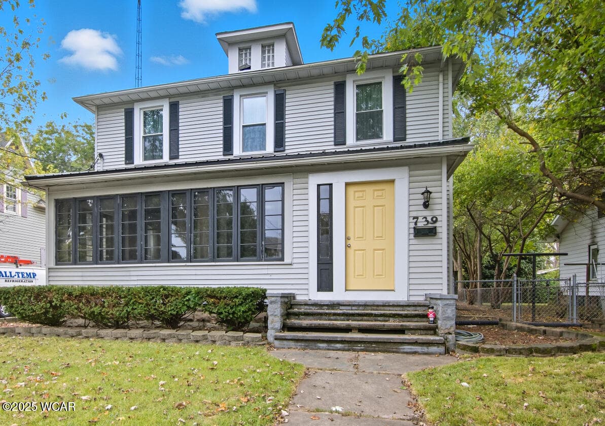 739 Washington photo 2