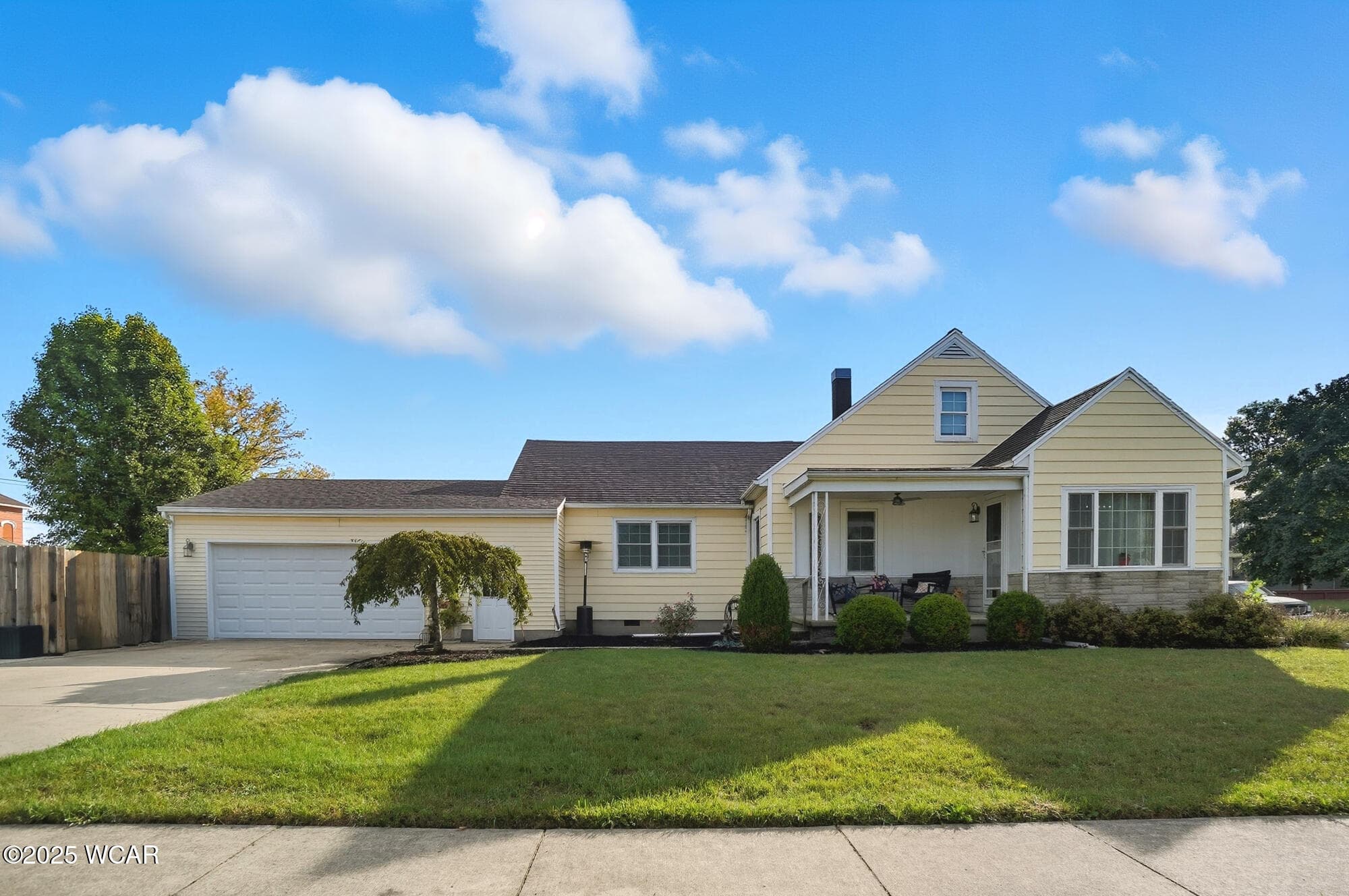 208 South photo 5