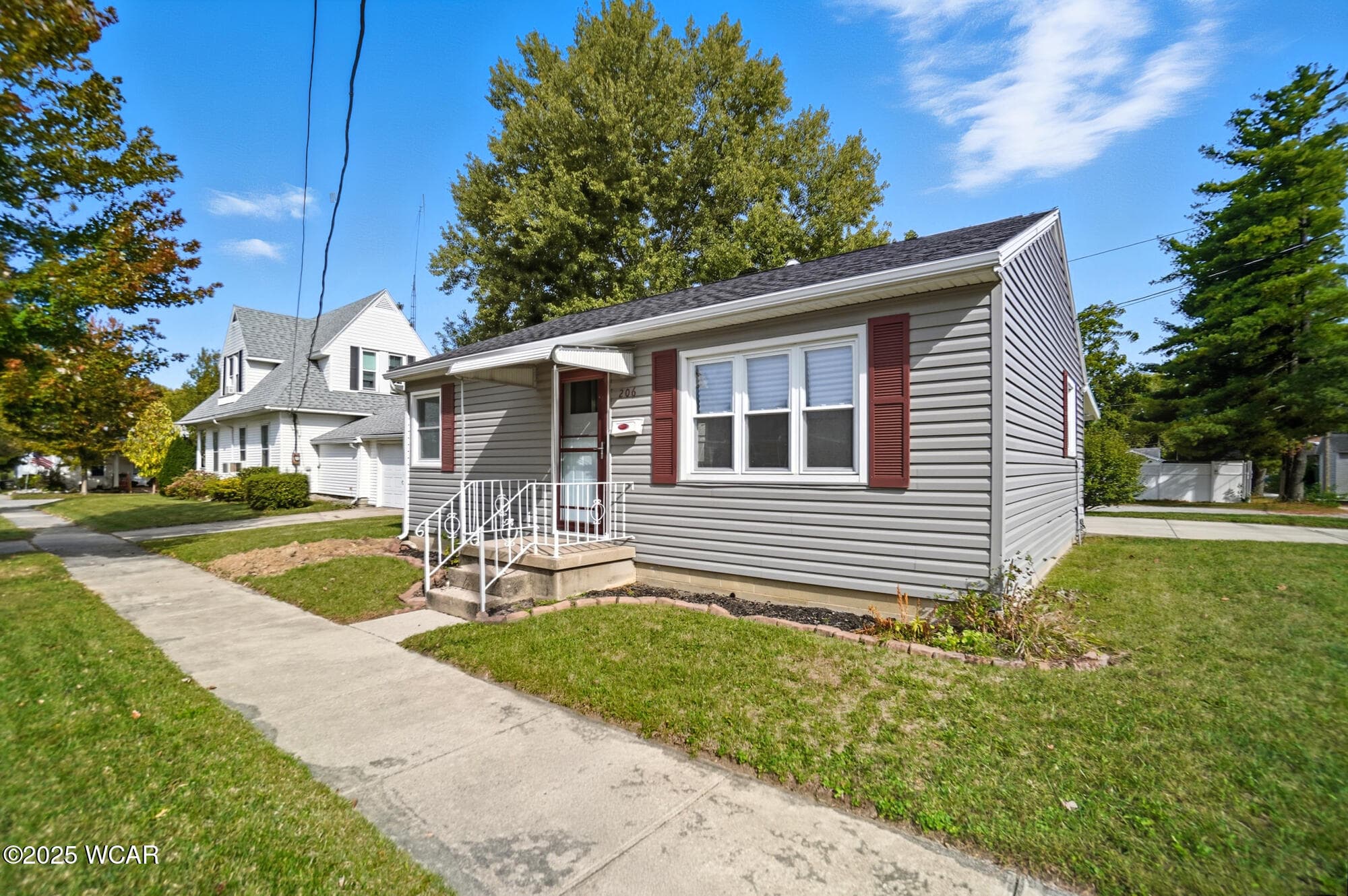 206 Court photo 3