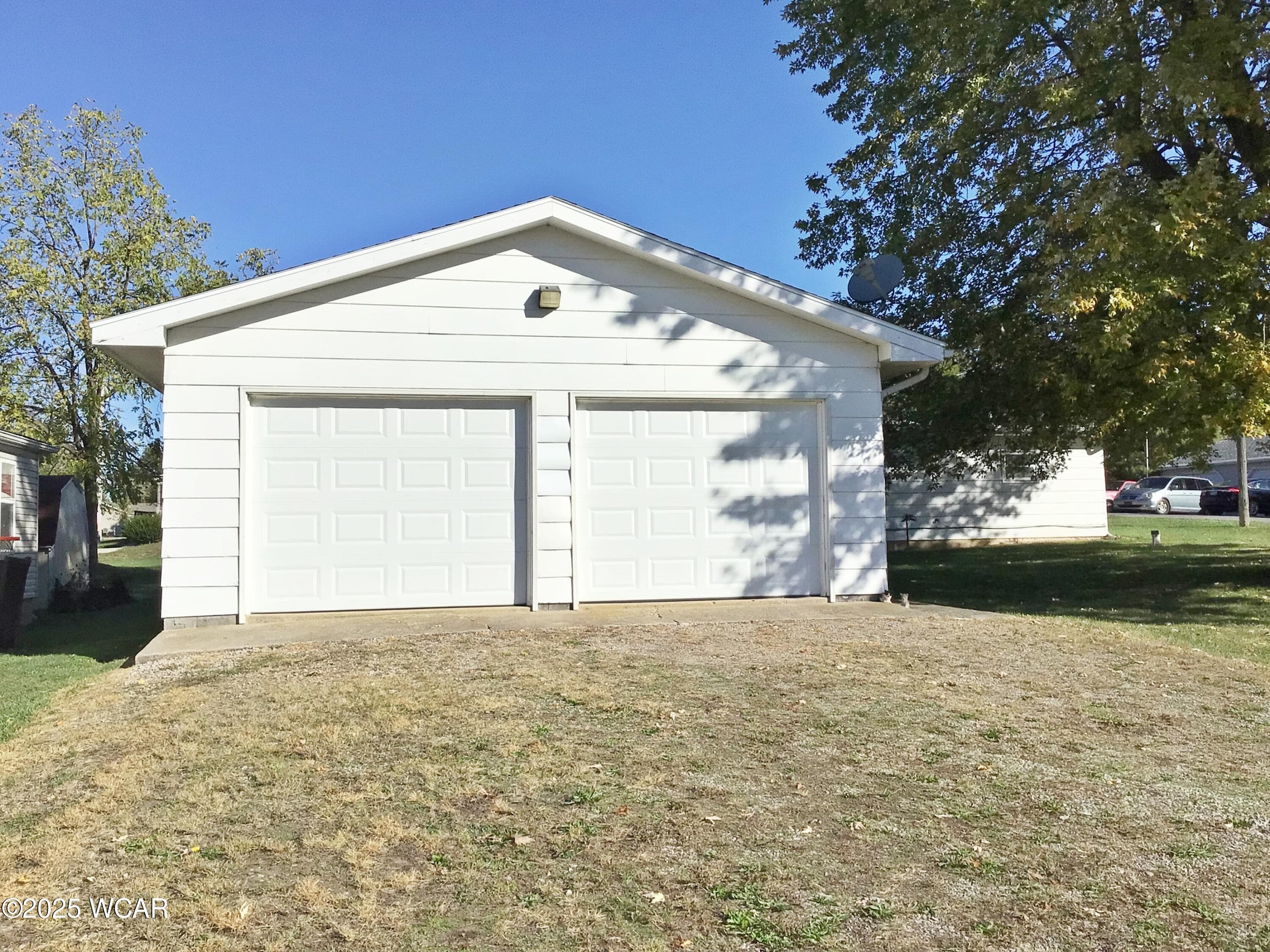 7063 Clark photo 5