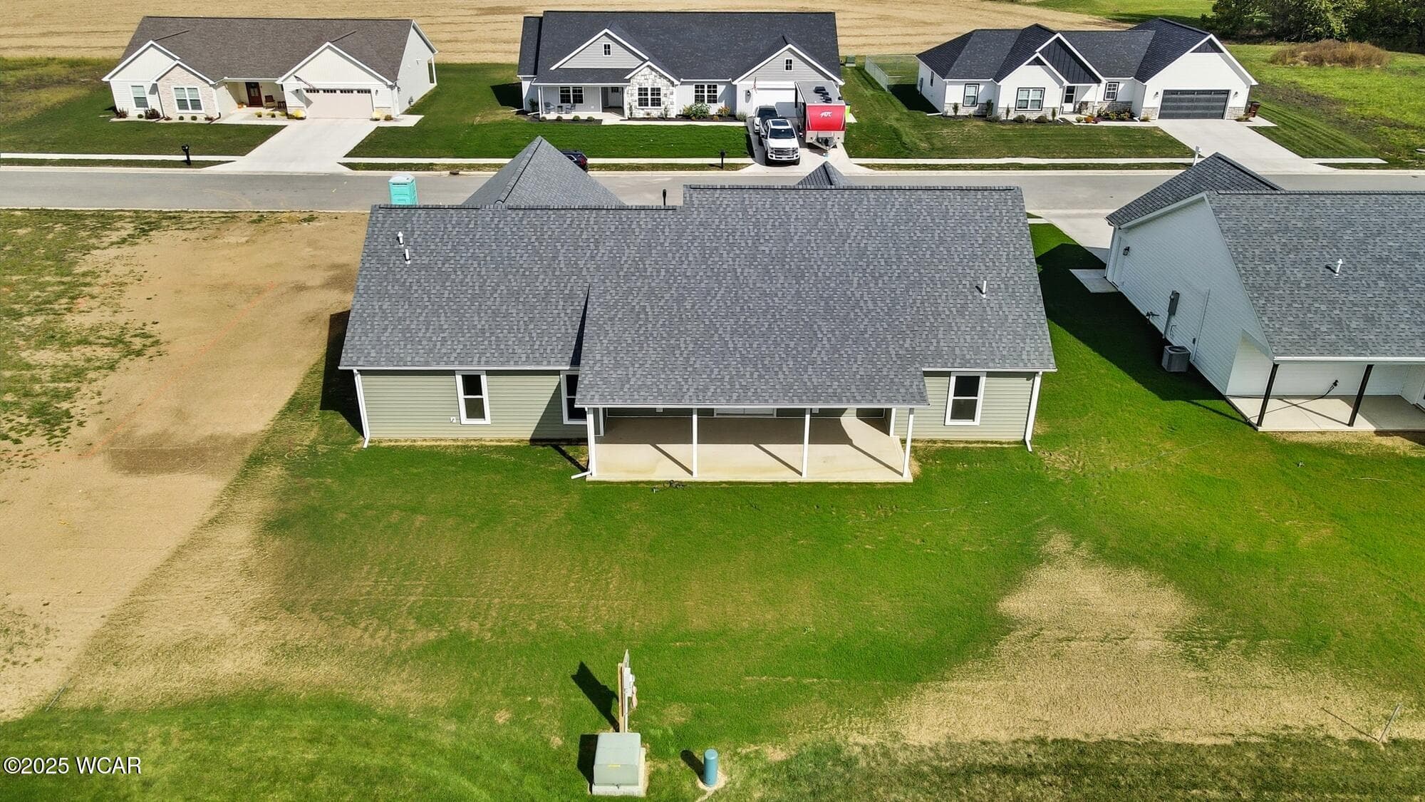 3705 Comanche photo 4