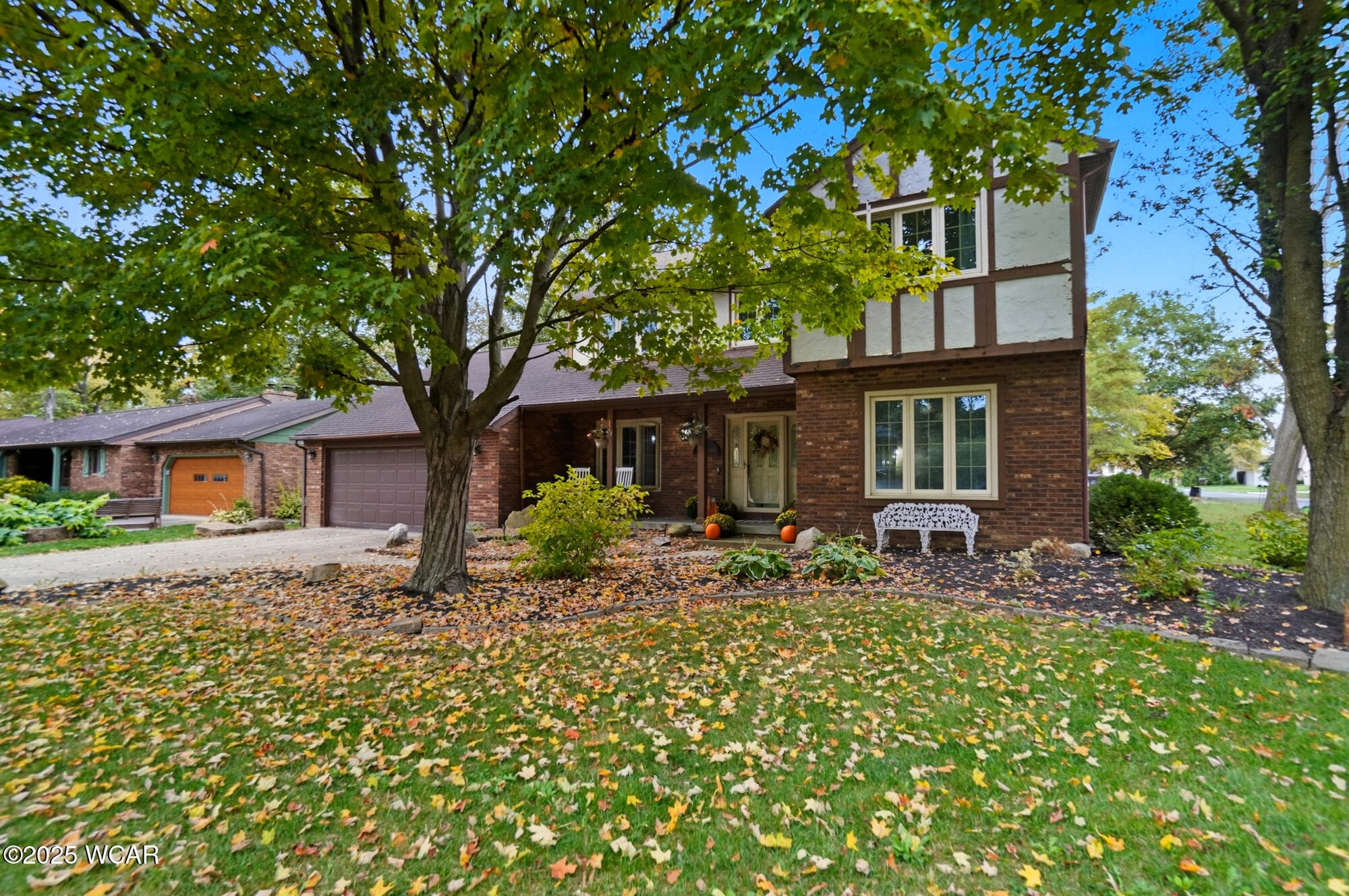 710 Kingswood photo 3