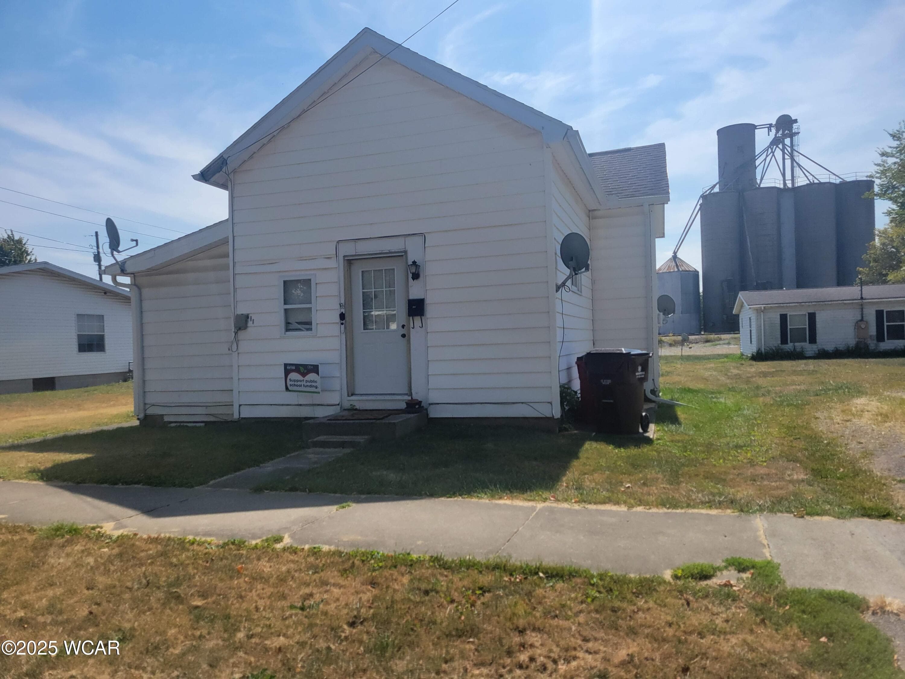 211 Buckeye