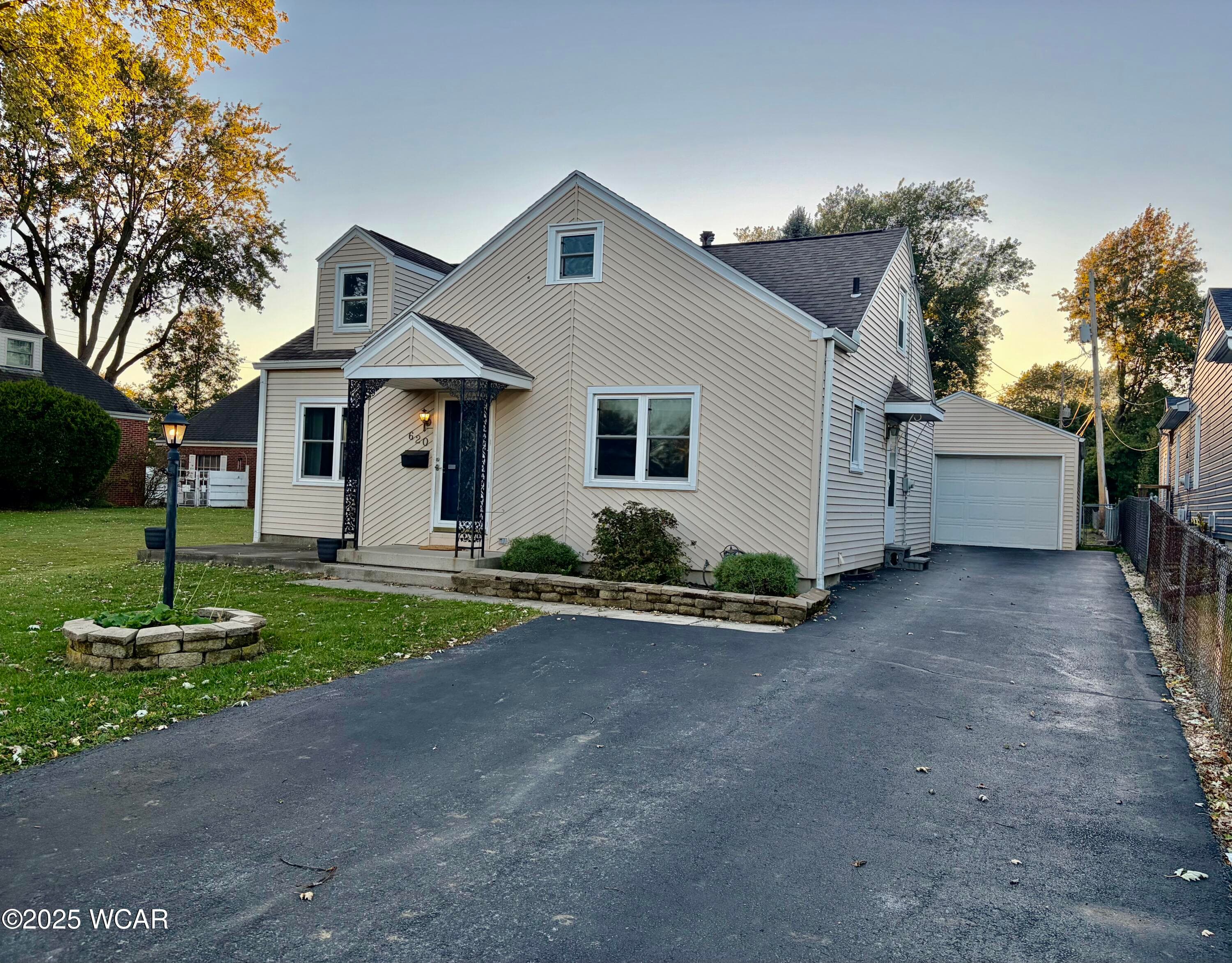 620 Willard photo 2