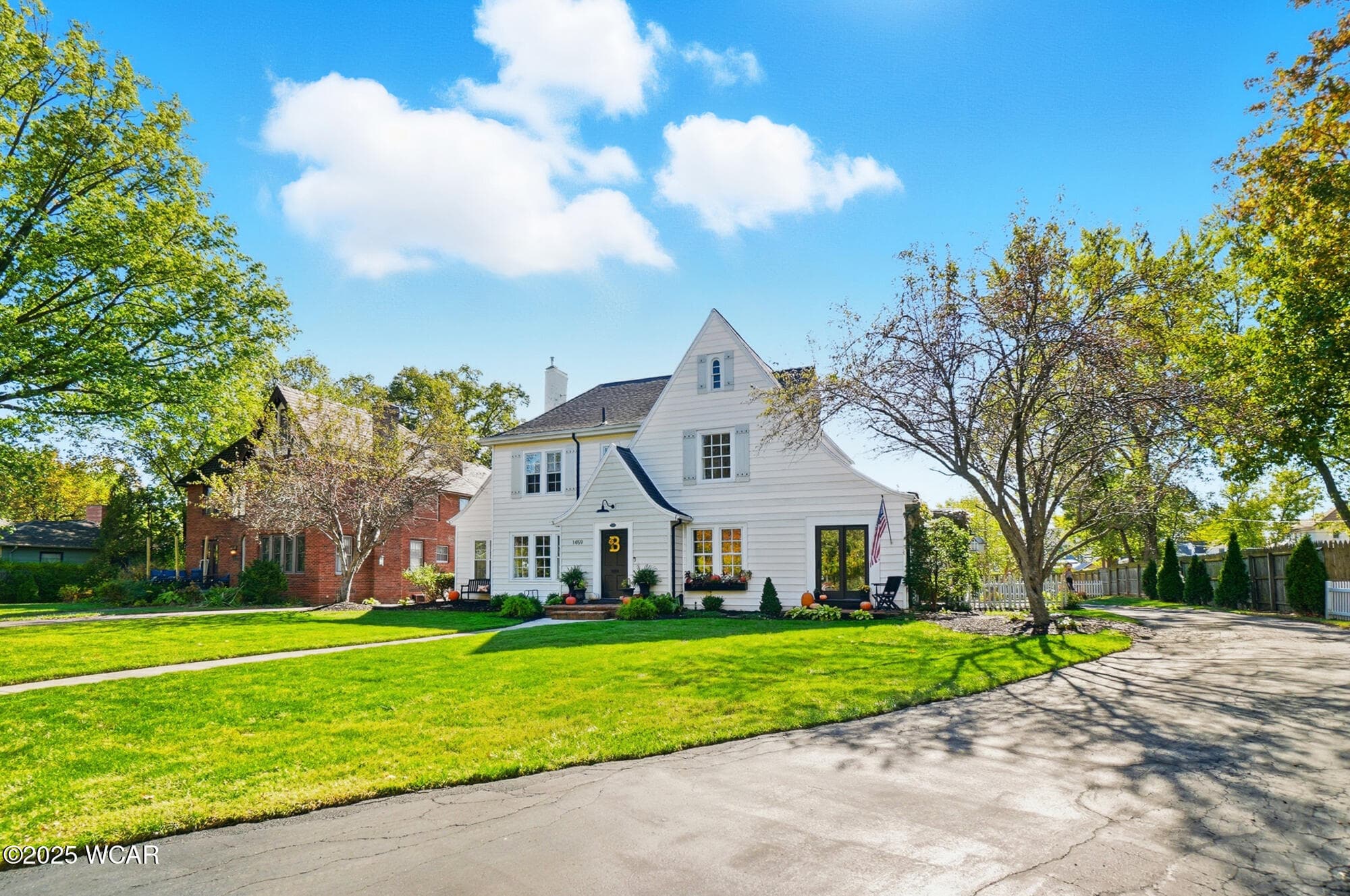 1459 Market photo 3