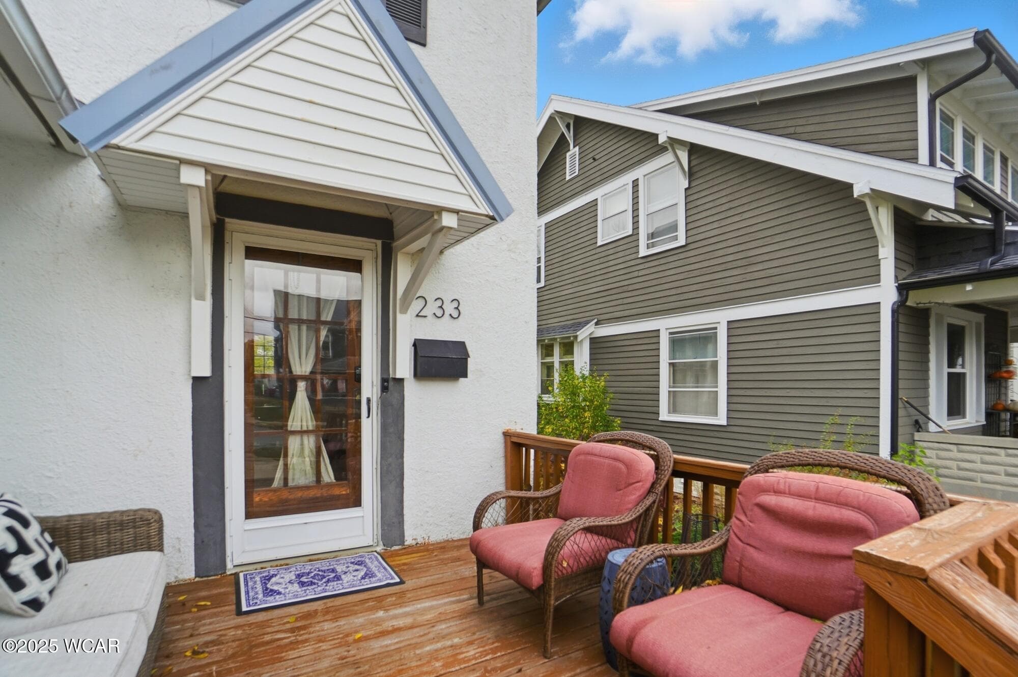 233 South photo 5