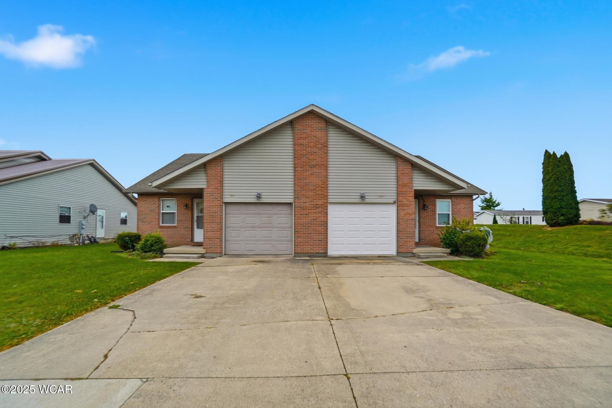775-777 Country Side