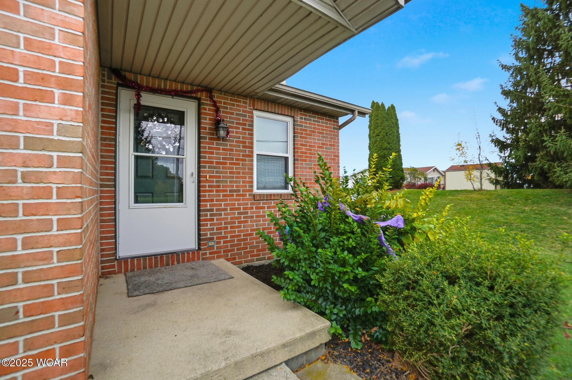 775-777 Country Side photo 3