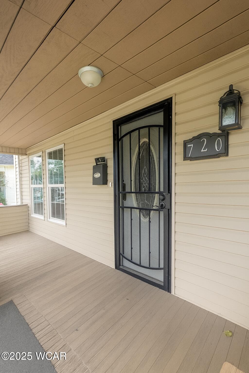 720 Metcalf photo 2