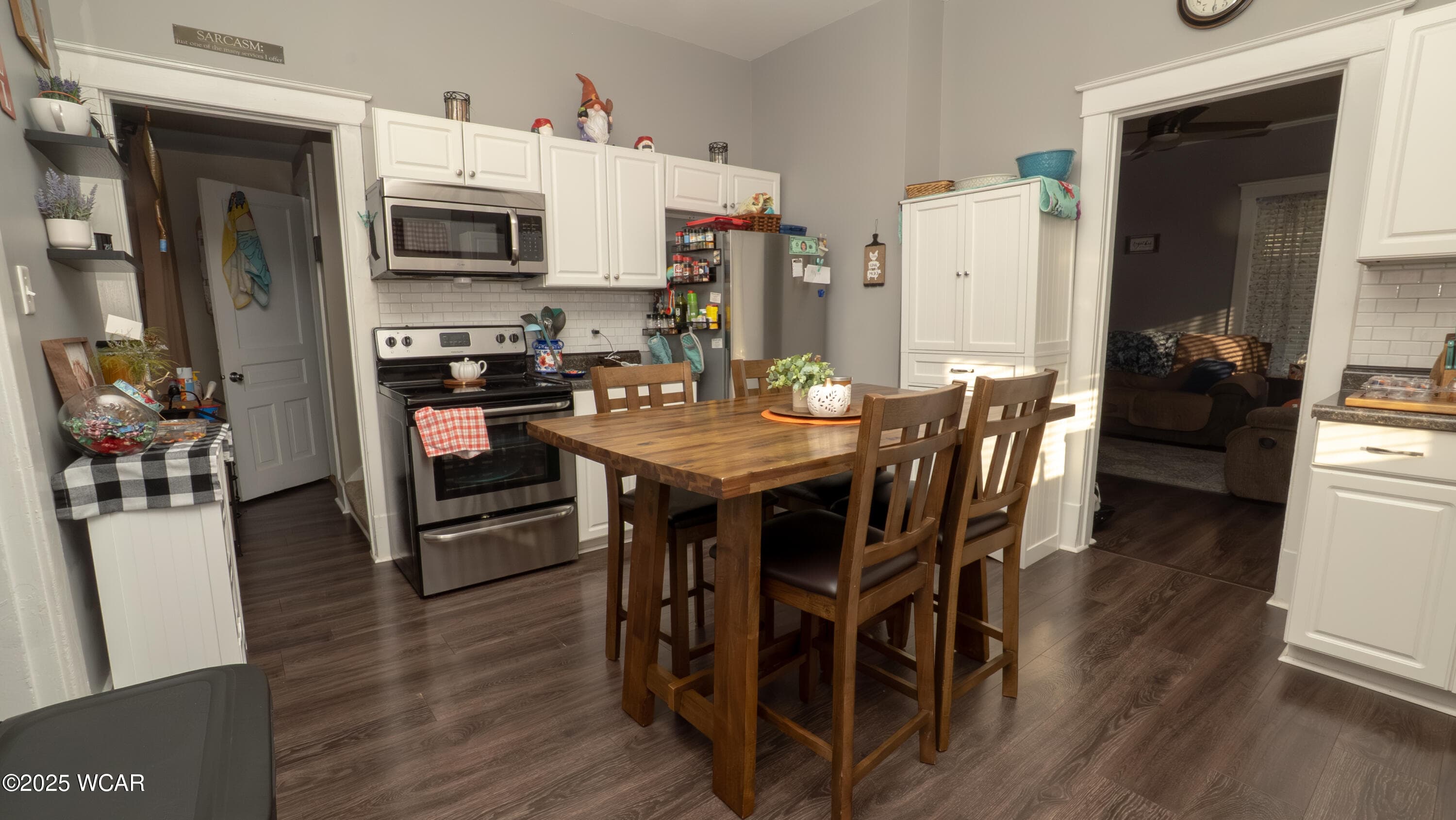 315 Monroe photo 3