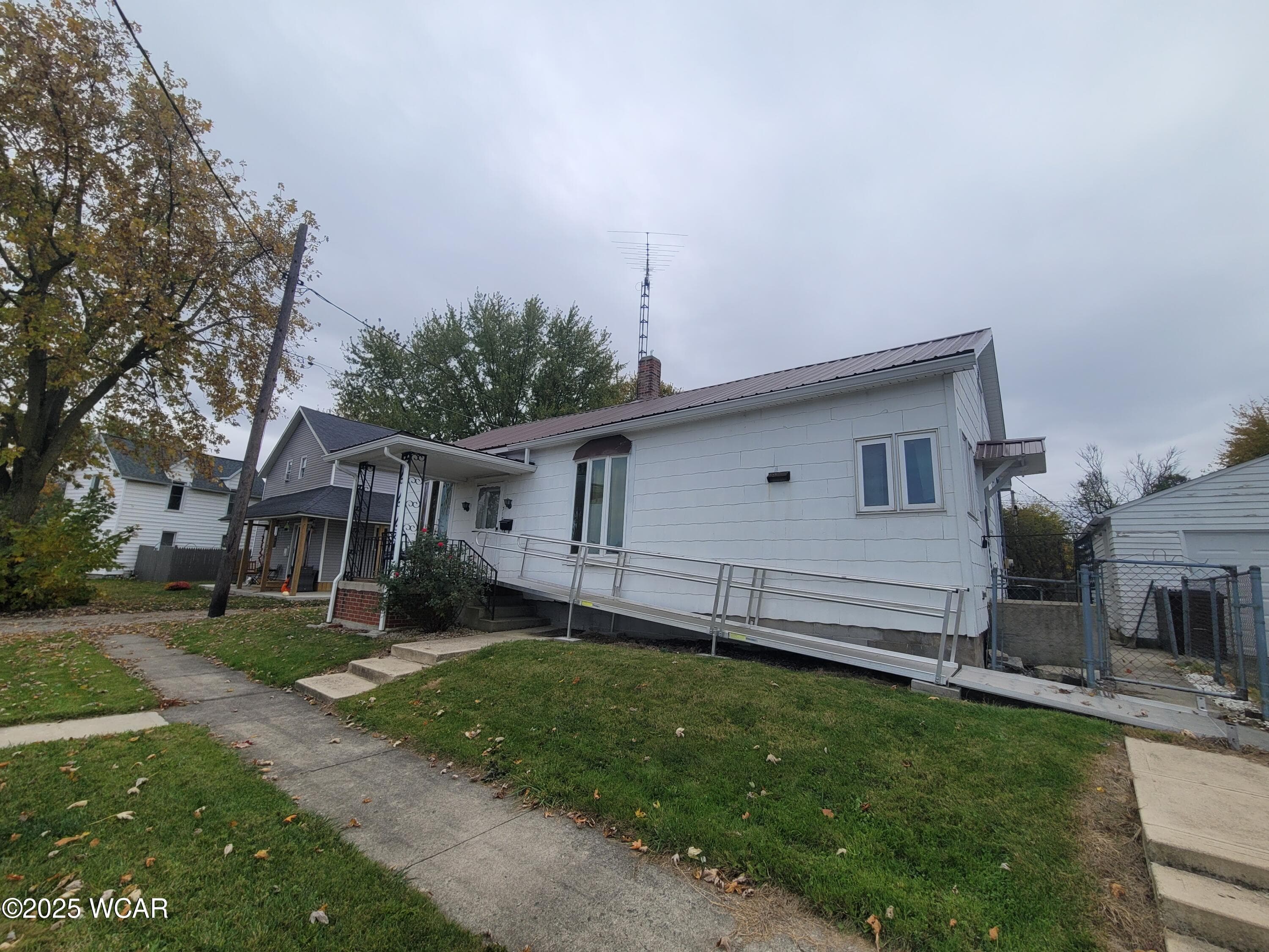 319 Lynn photo 2