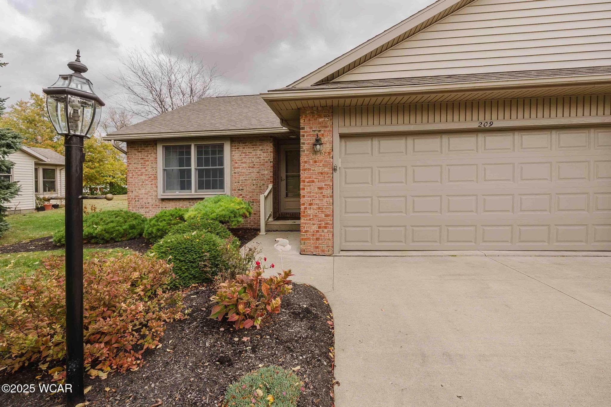 209 Willow Bend photo 3