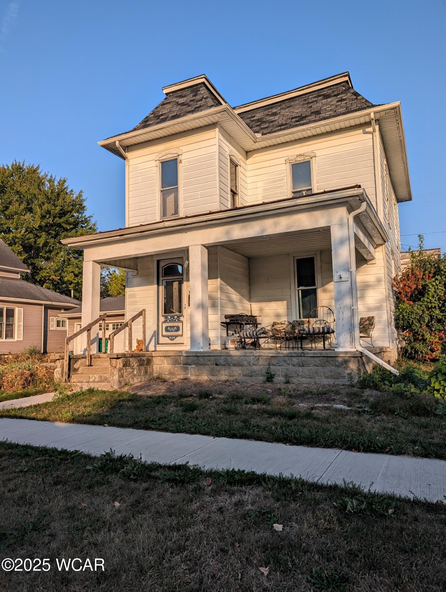 205 Broadway