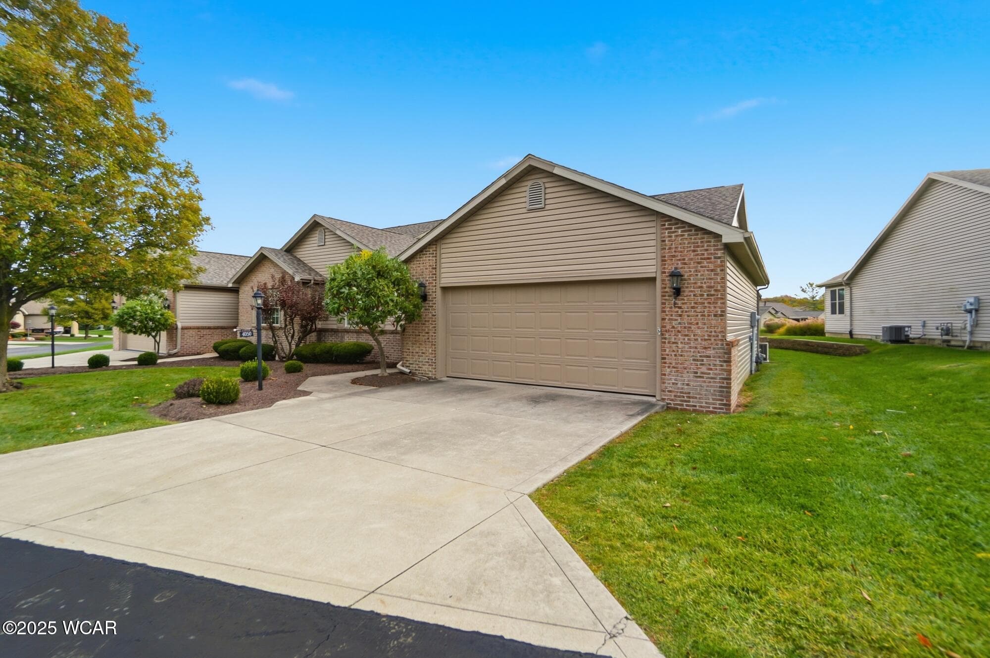 4050 Brookshore photo 2