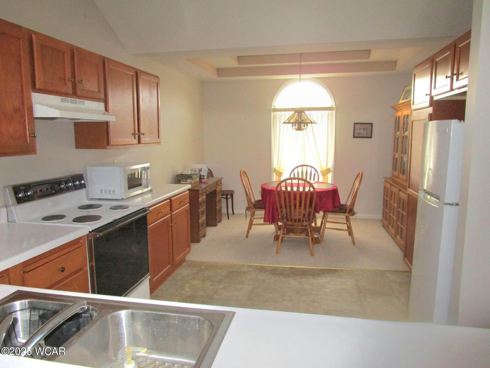 104 Oak Lane photo 3