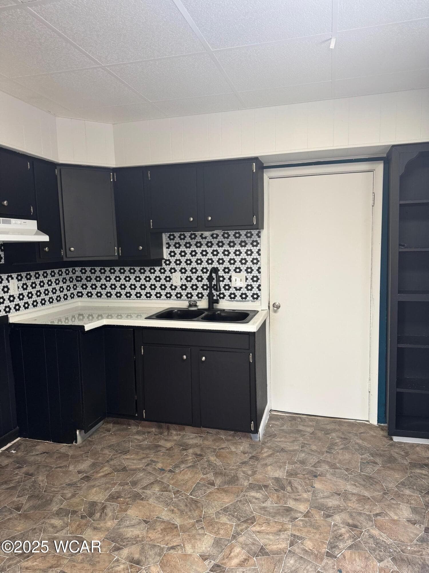 424 Carrol photo 5