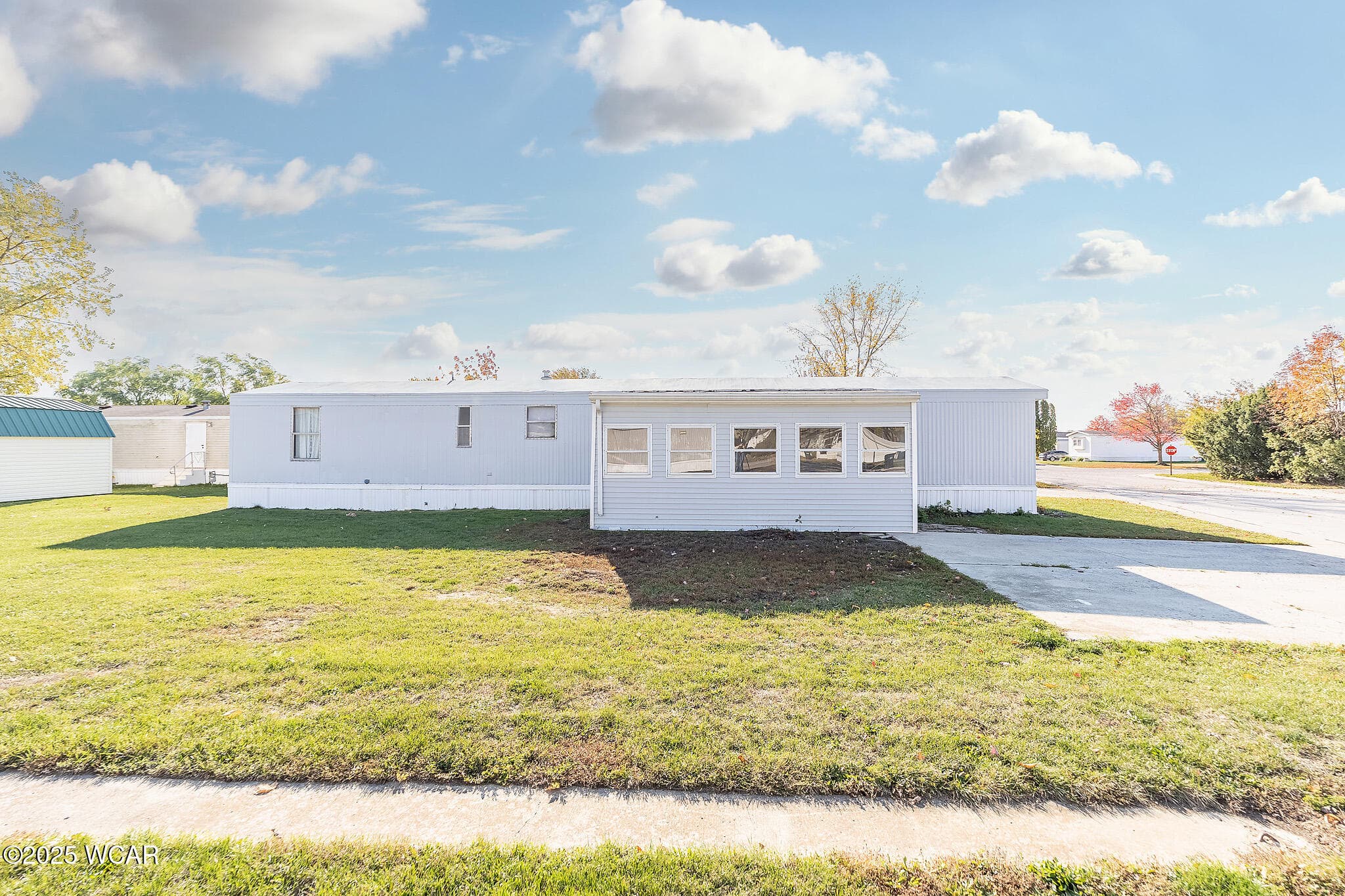 8179 Hazelwood photo 2