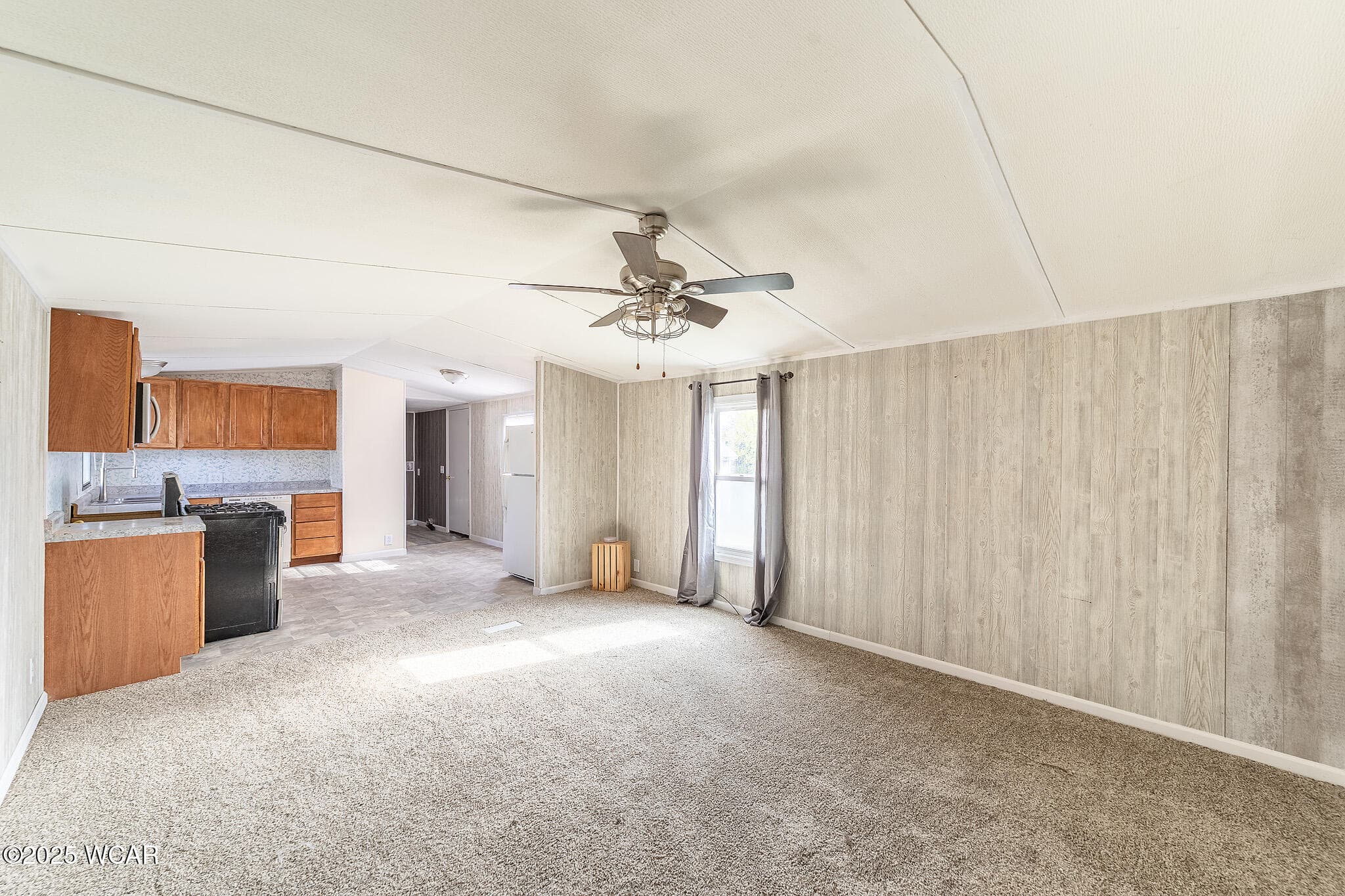 8179 Hazelwood photo 5