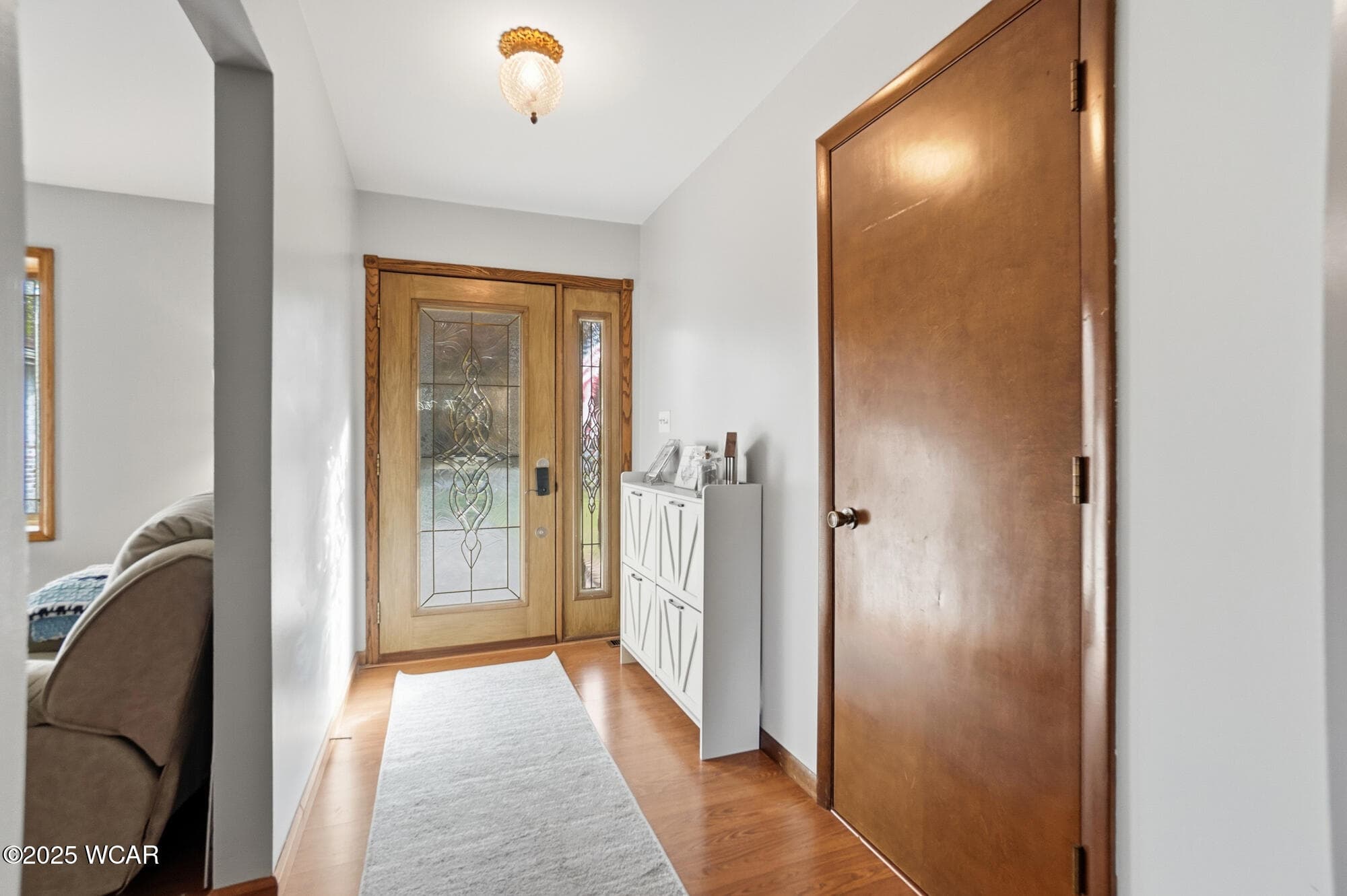 2517 Hall photo 5